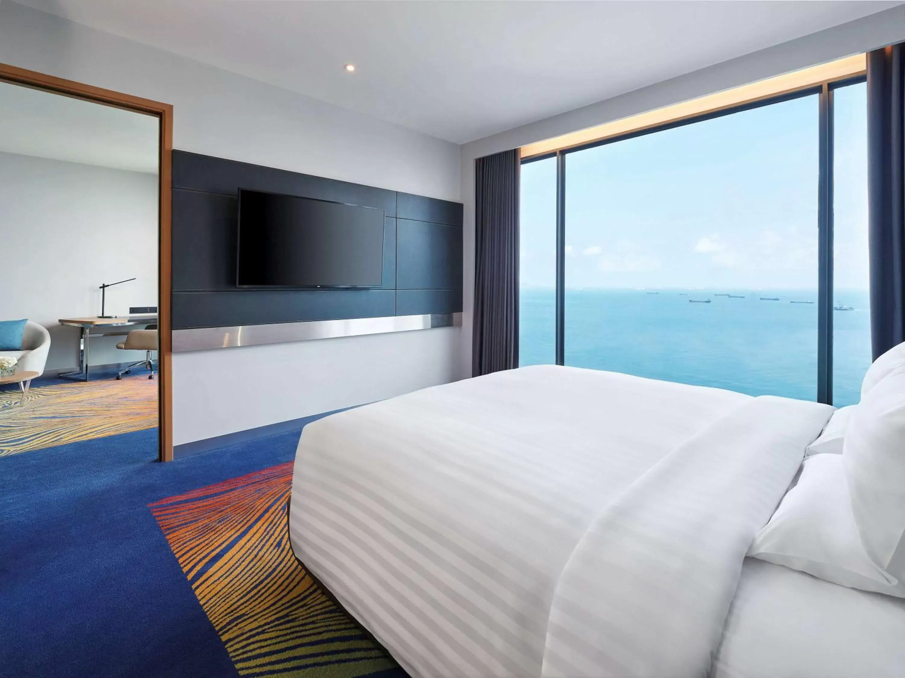 Photo of the whole room in Novotel Marina Sriracha & Koh Si Chang