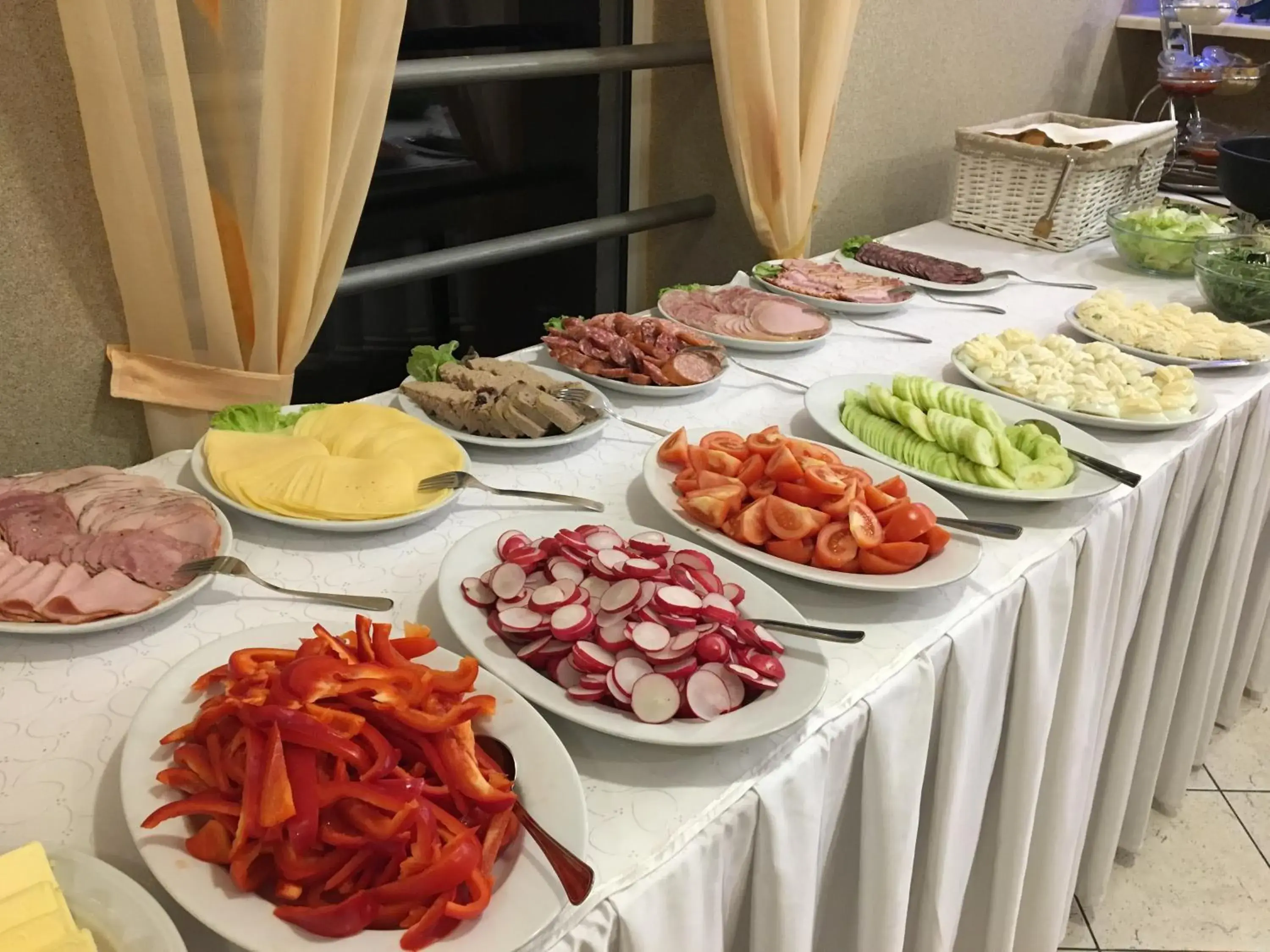 Buffet breakfast in Hotel Miramar