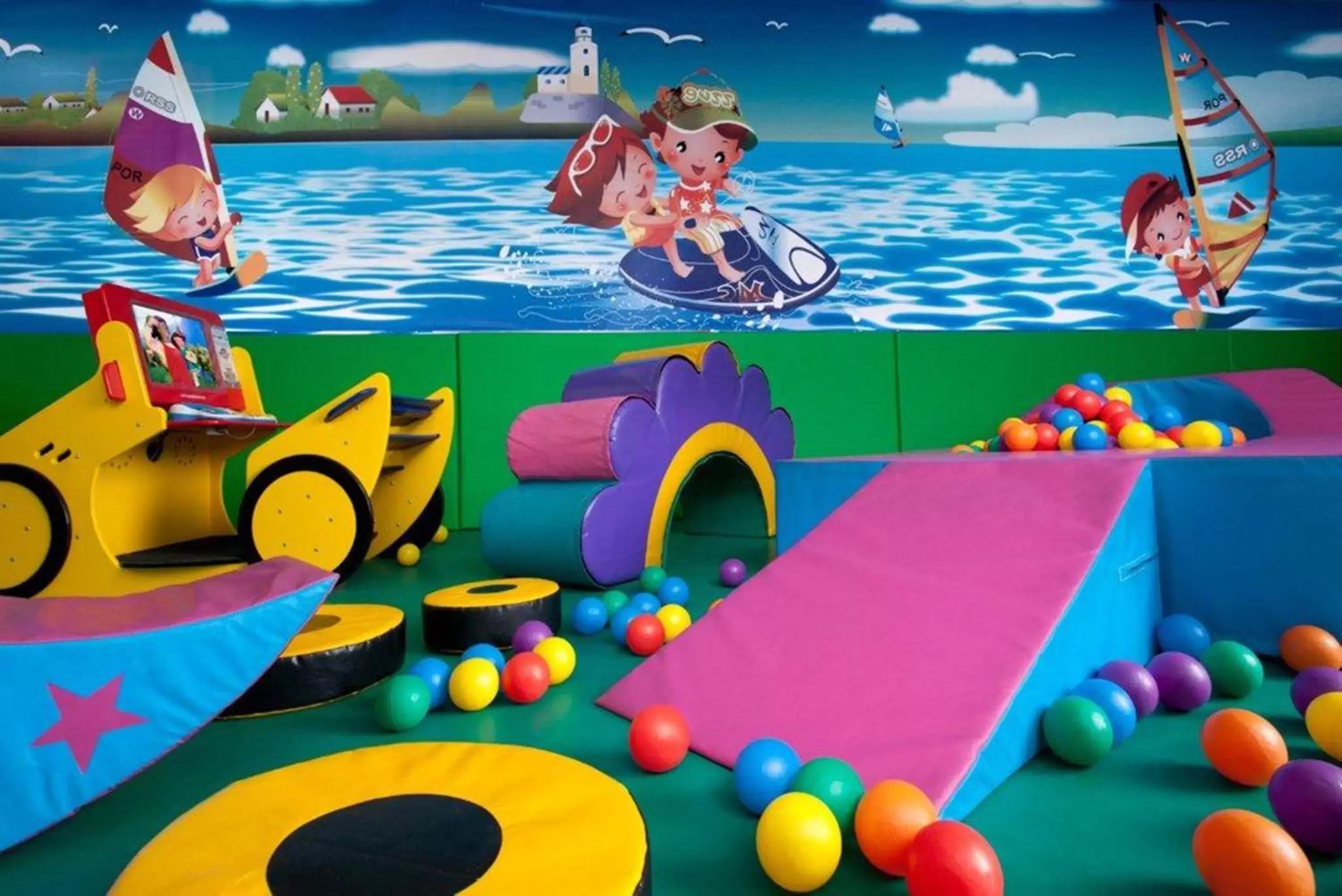 Kids's club, Kid's Club in Ramada Hotel & Suites by Wyndham Netanya