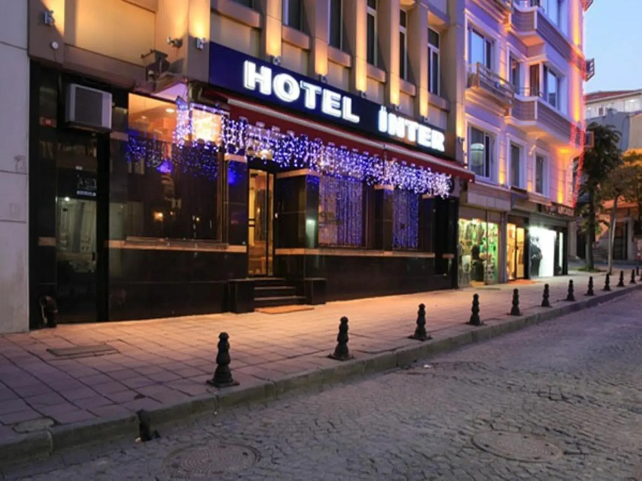 Facade/entrance in Hotel Inter Istanbul
