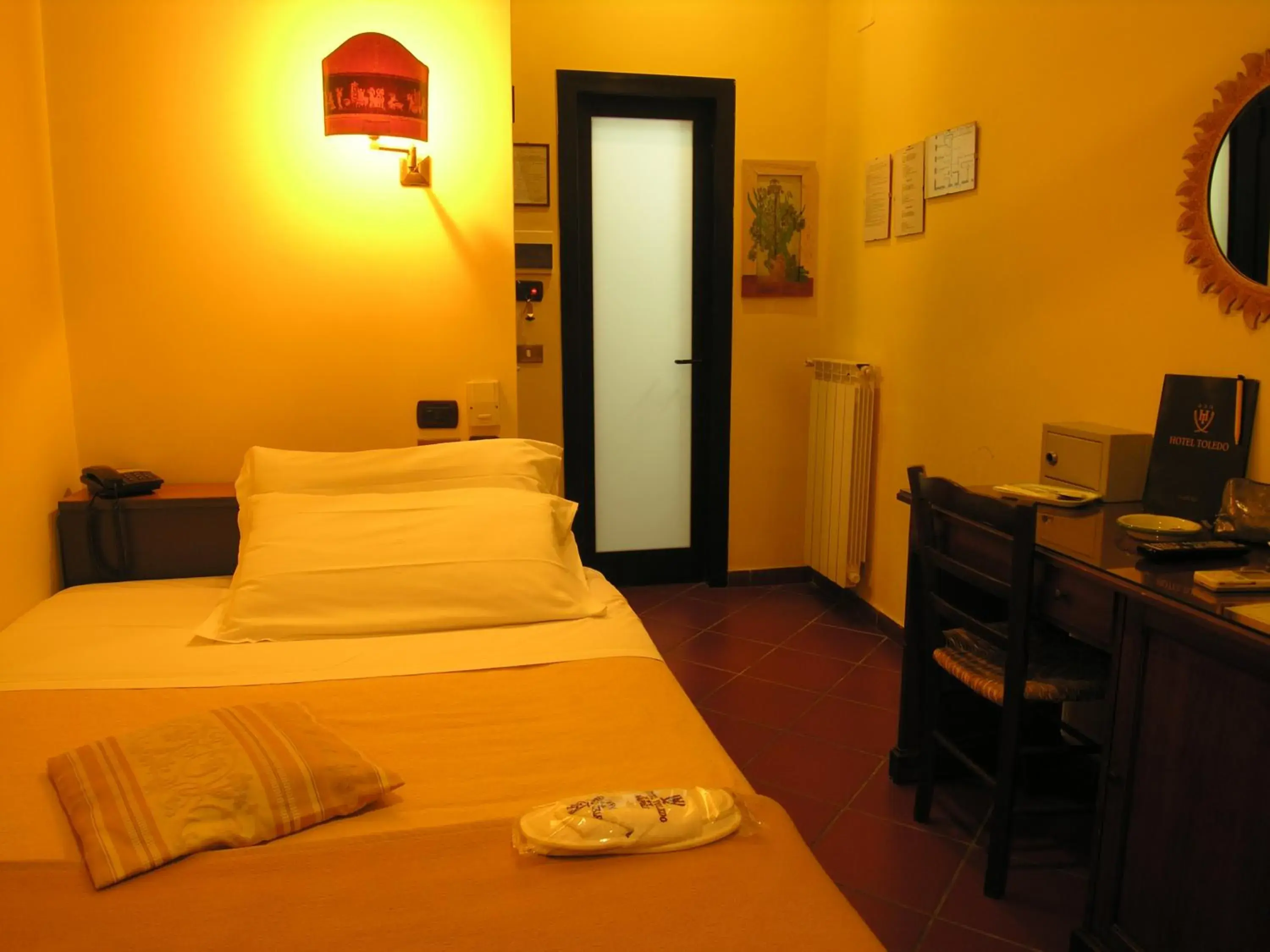 Comfort Double Room (1 Adult) in Hotel Toledo Comfort Double Room (1 Adult) in Hotel Toledo