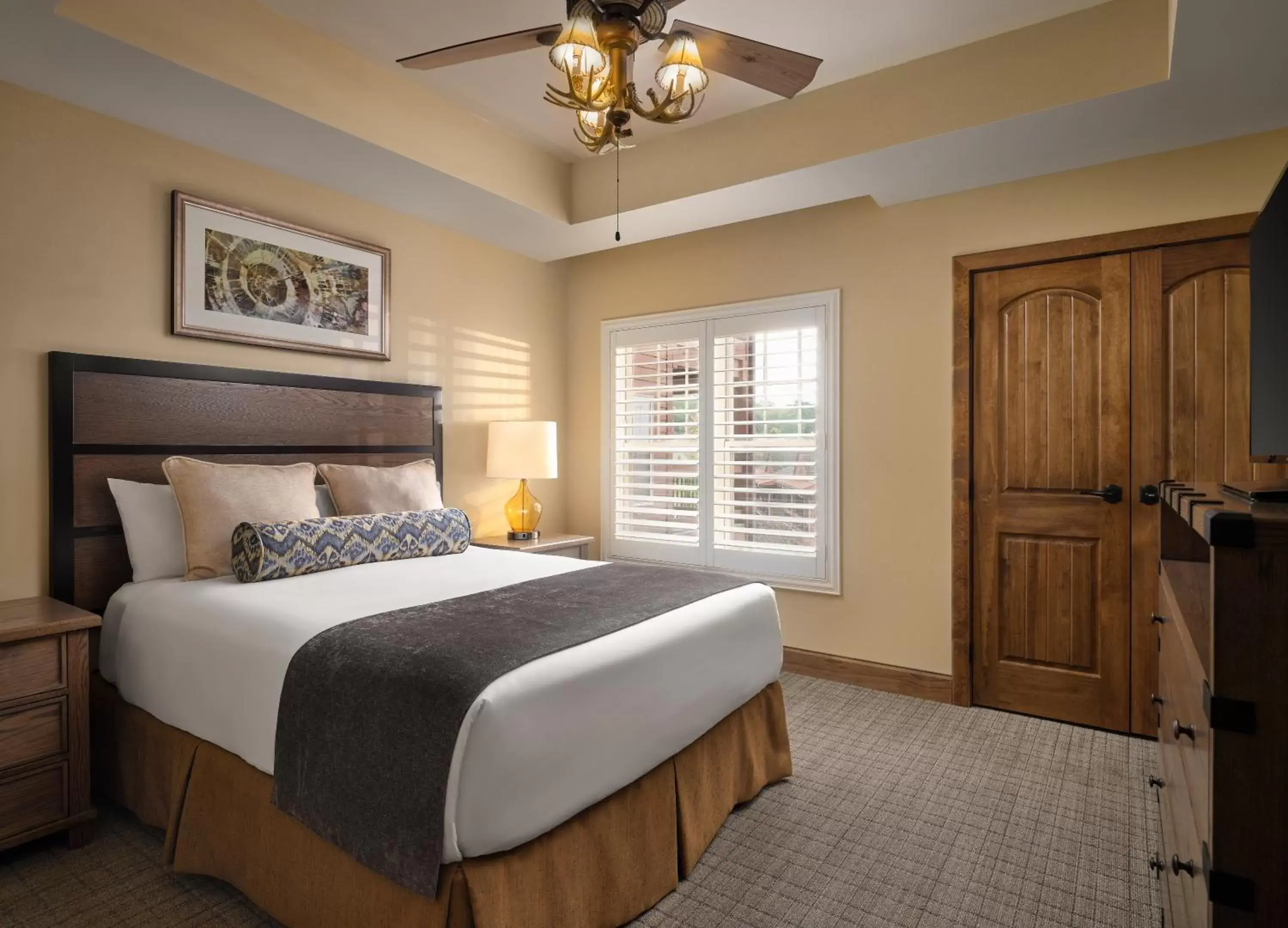 Bedroom, Bed in Hyatt Vacation Club at The Lodges at Timber Ridge