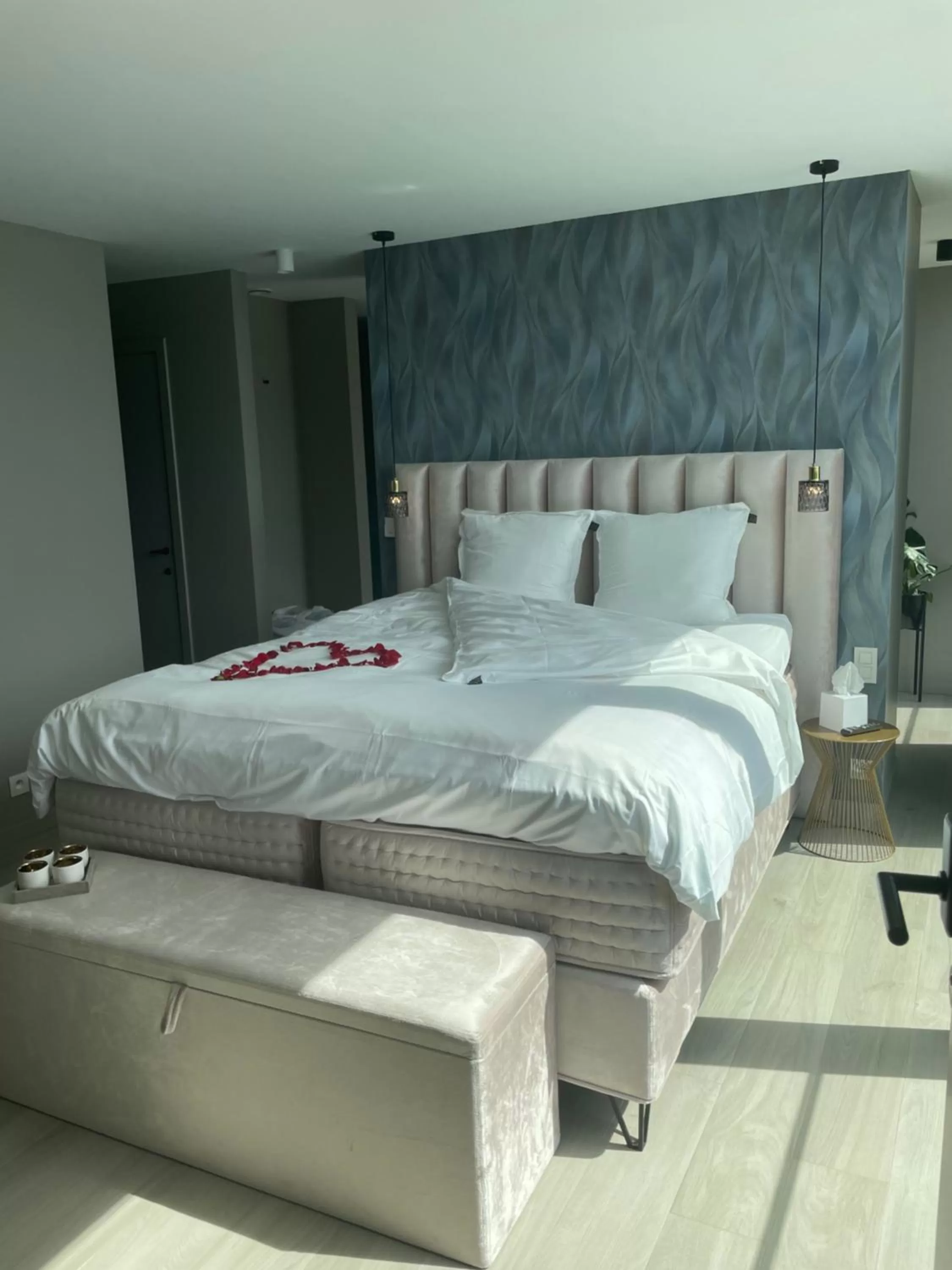 Decorative detail, Bed in Per Sea