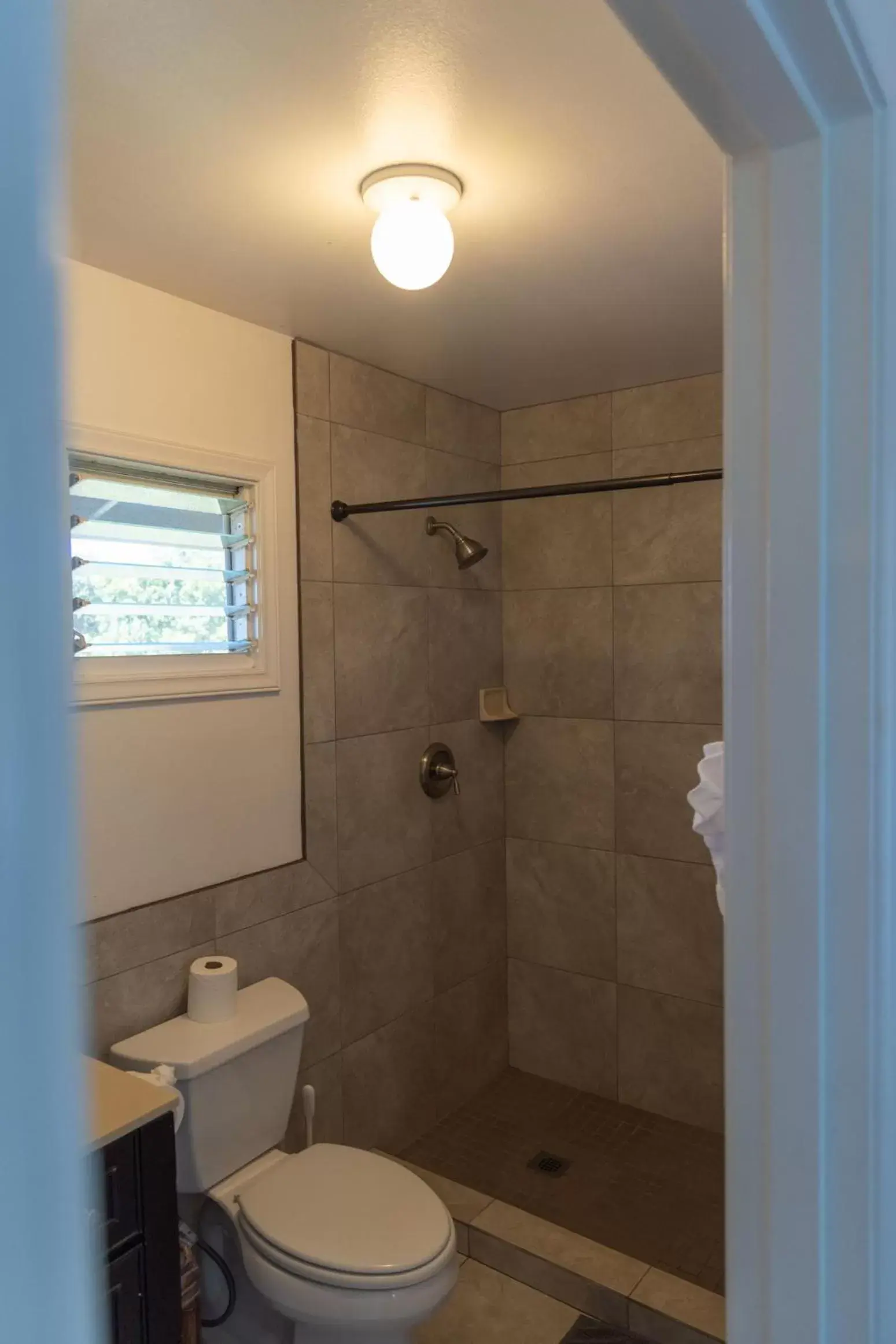 Shower, Bathroom in Puu Koa Palms vacation rental