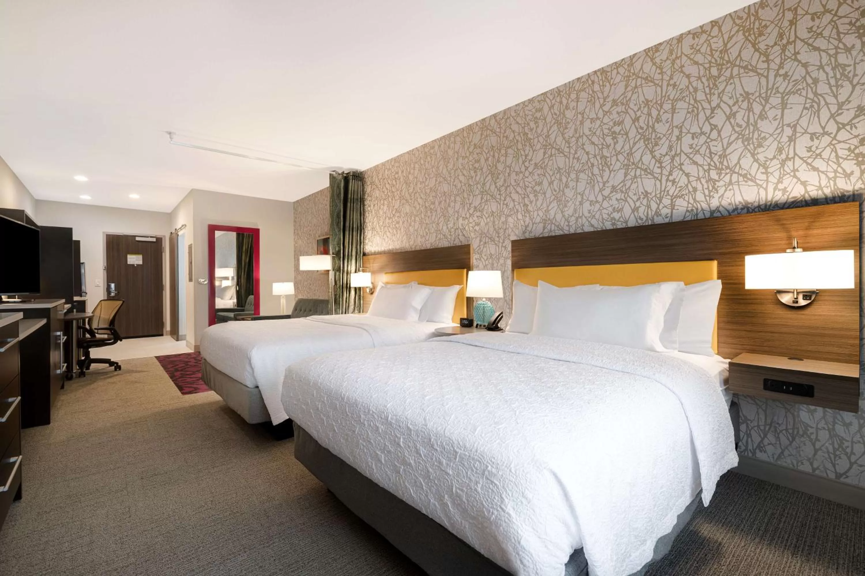 Bed in Home2 Suites By Hilton Redding