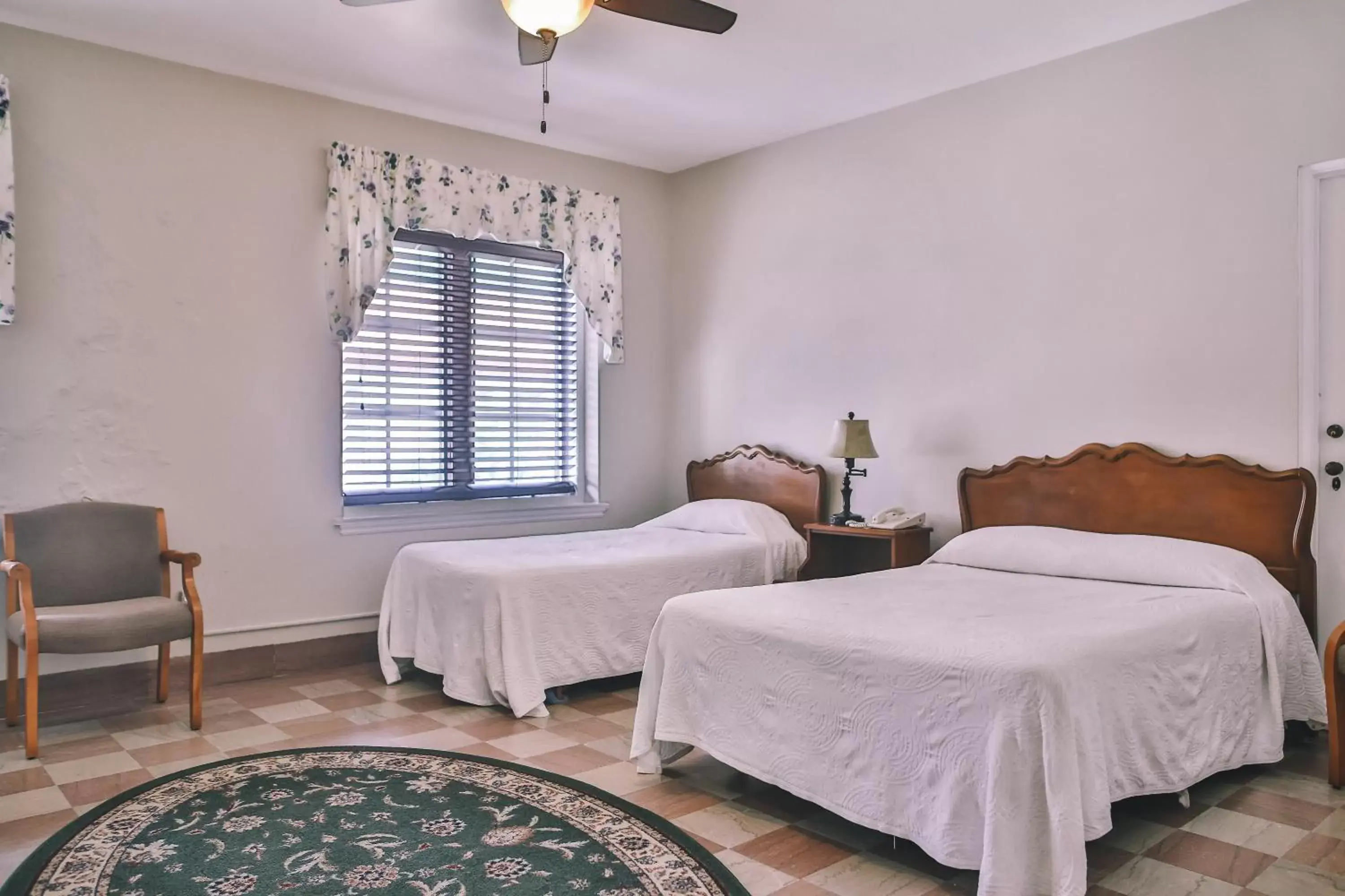 Bed in The Lodge At Wakulla Springs