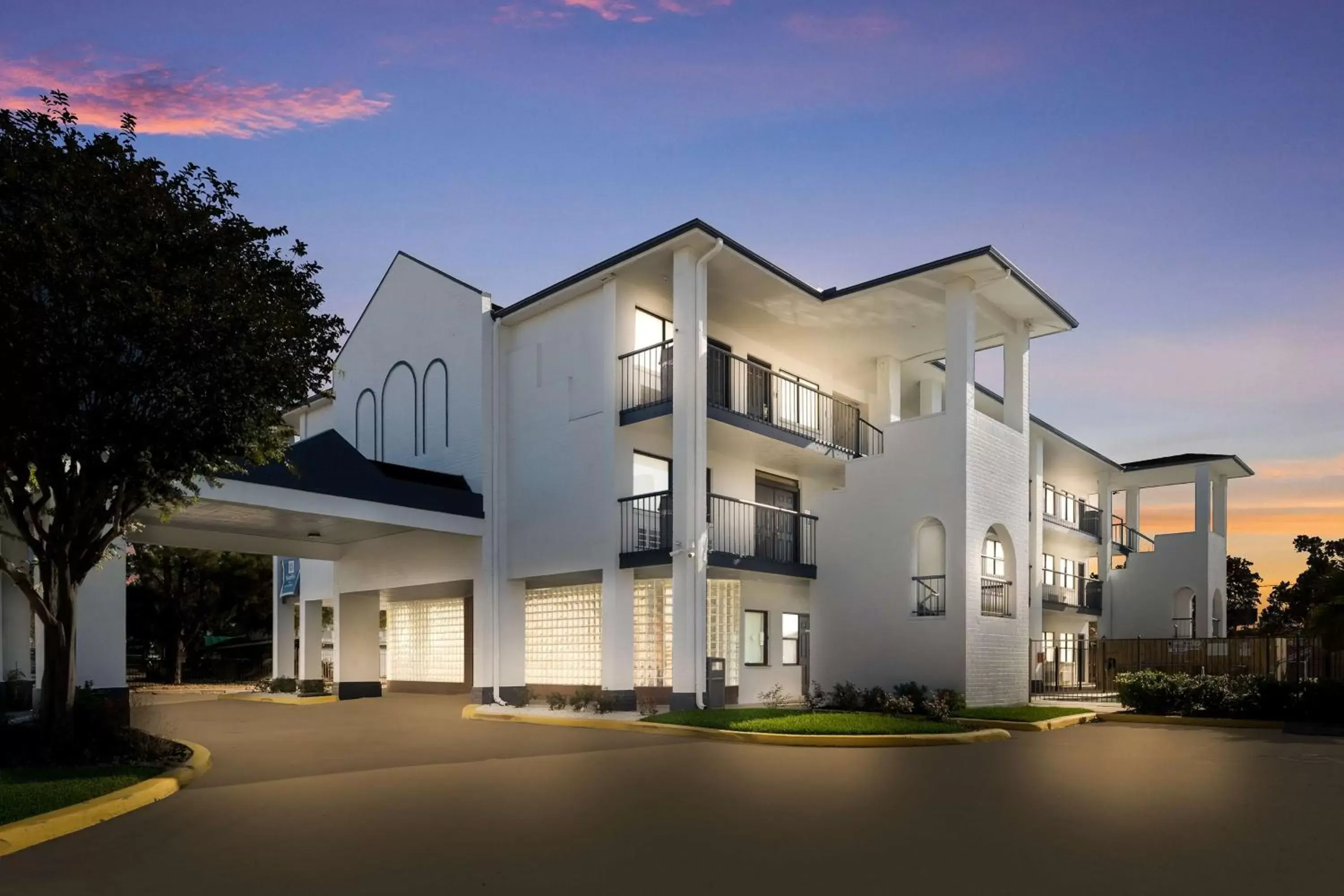 Property Building in SureStay Hotel by Best Western Spring North Houston