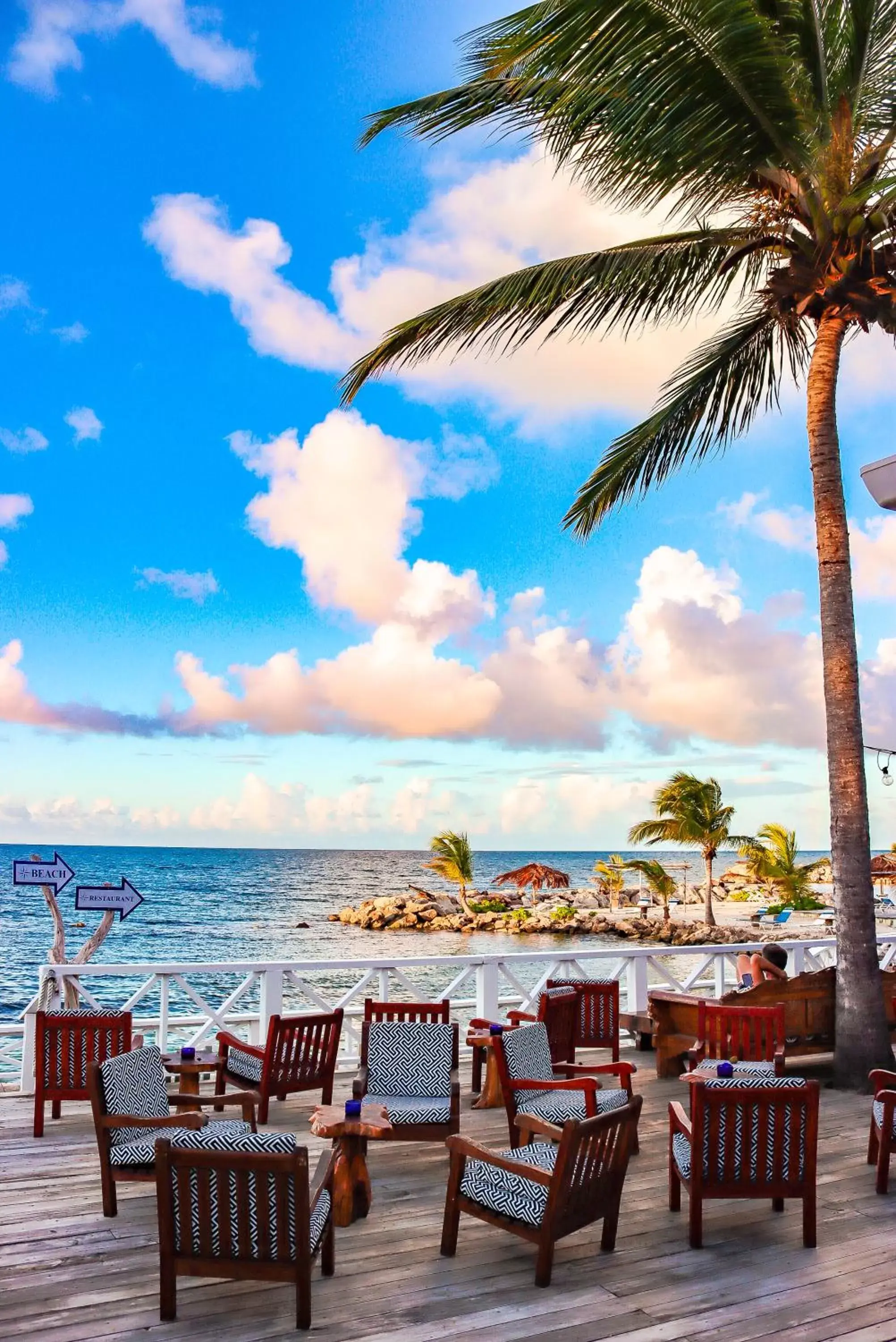 Seating area, Restaurant/Places to Eat in Ocean Point Resort & Spa Adults Only