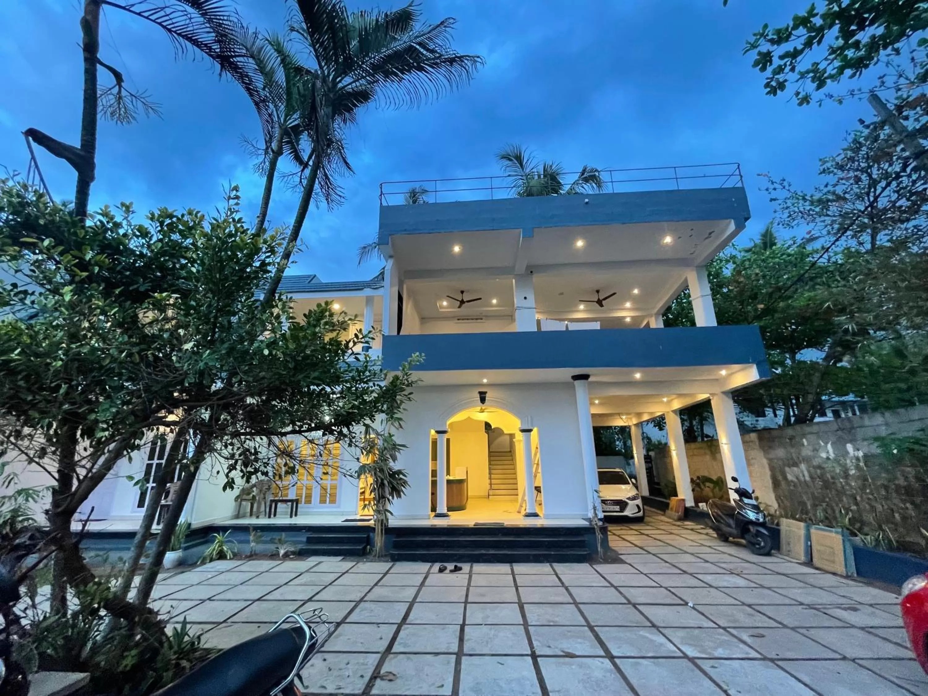 Property Building in Garden Bay Resort