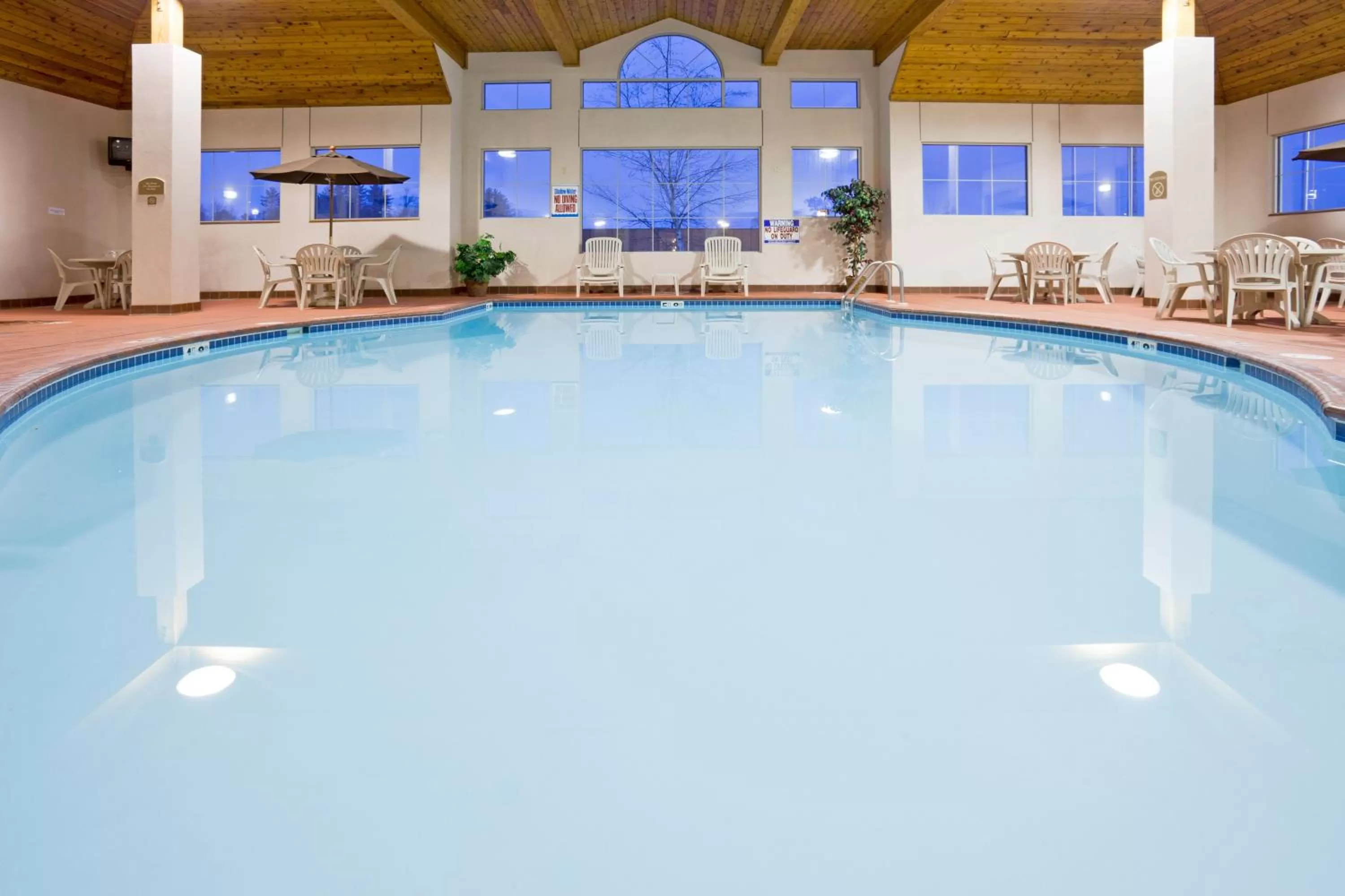Swimming pool in Holiday Inn Express Houghton-Keweenaw by IHG