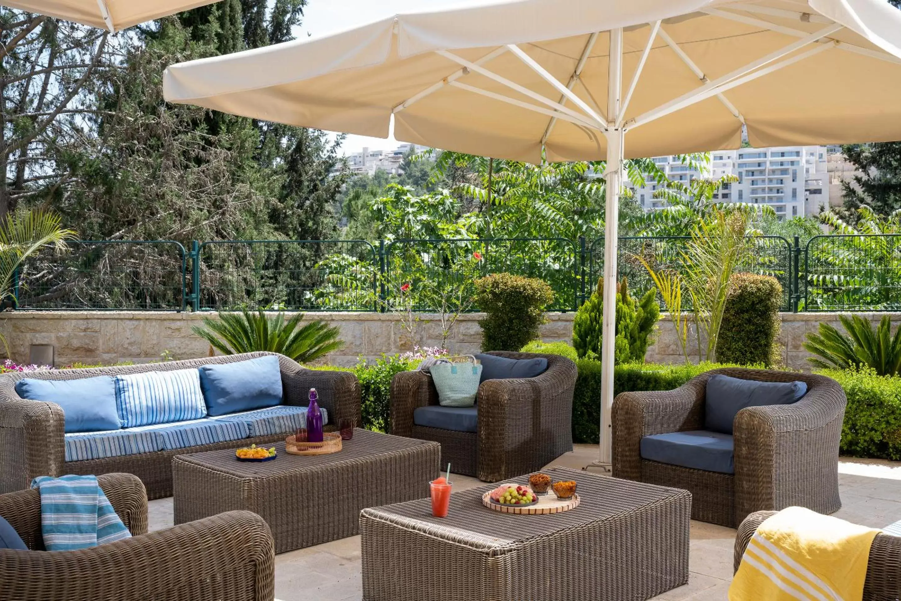 Swimming pool in Hotel Yehuda