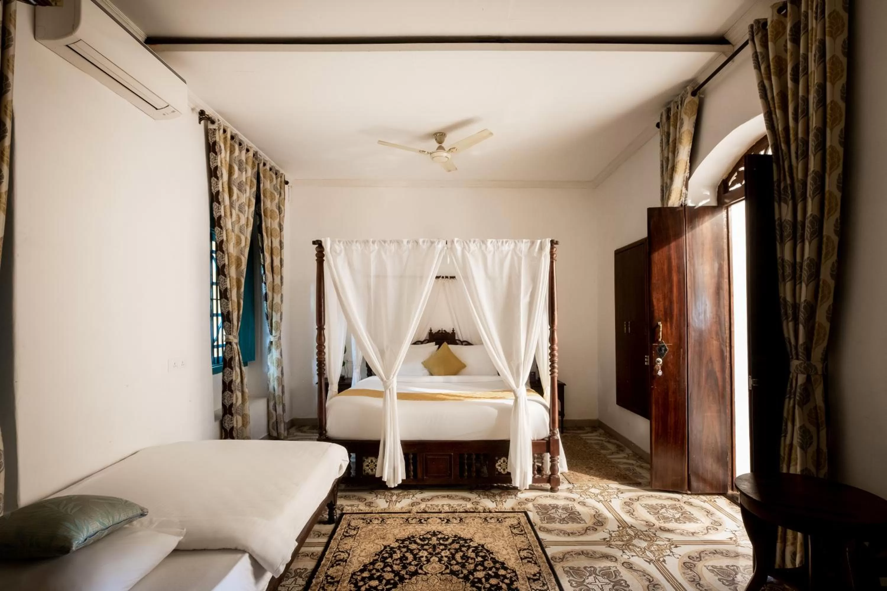 Bed in ROSASTAYS South Goa