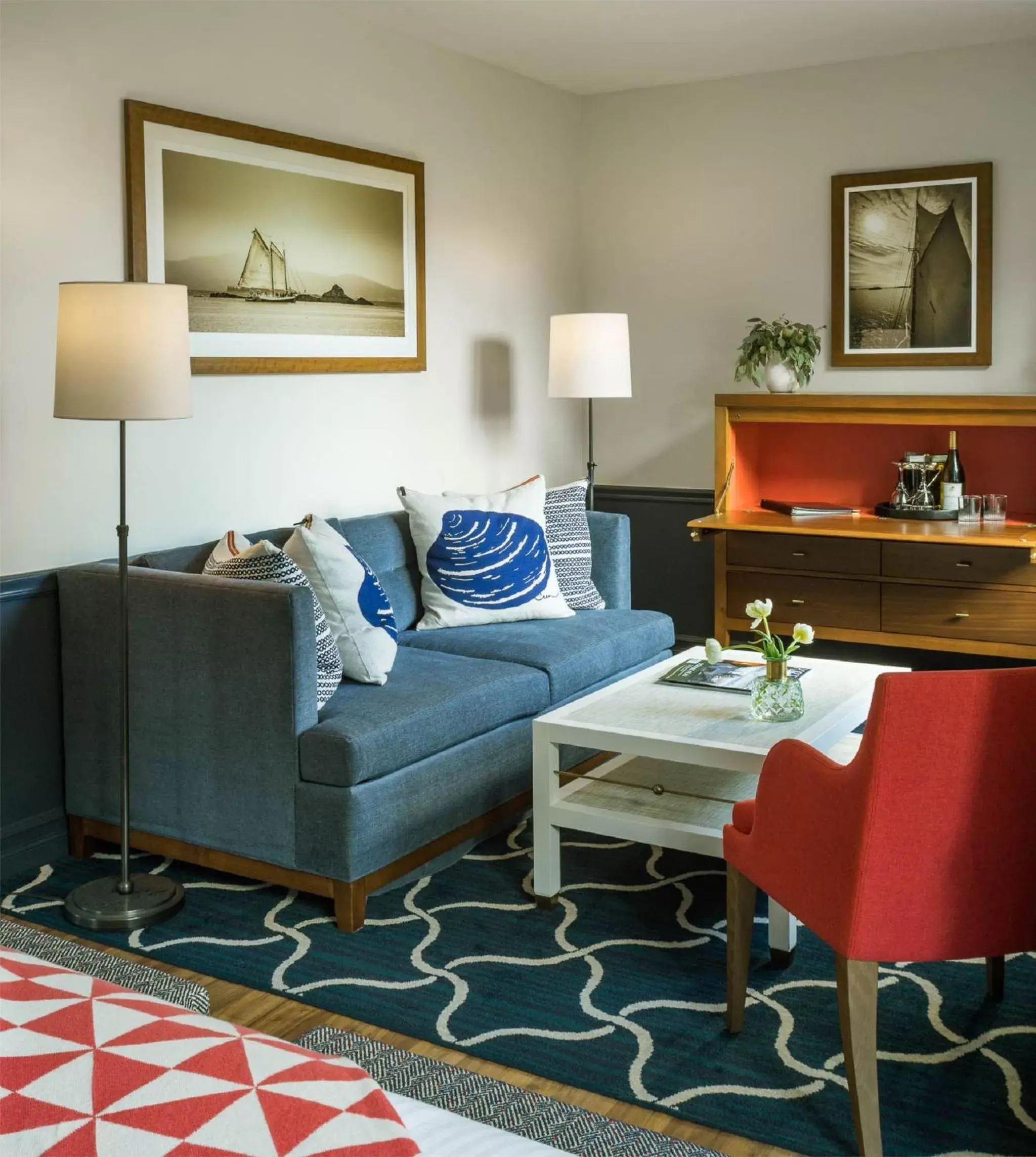 Seating Area in Portland Harbor Hotel