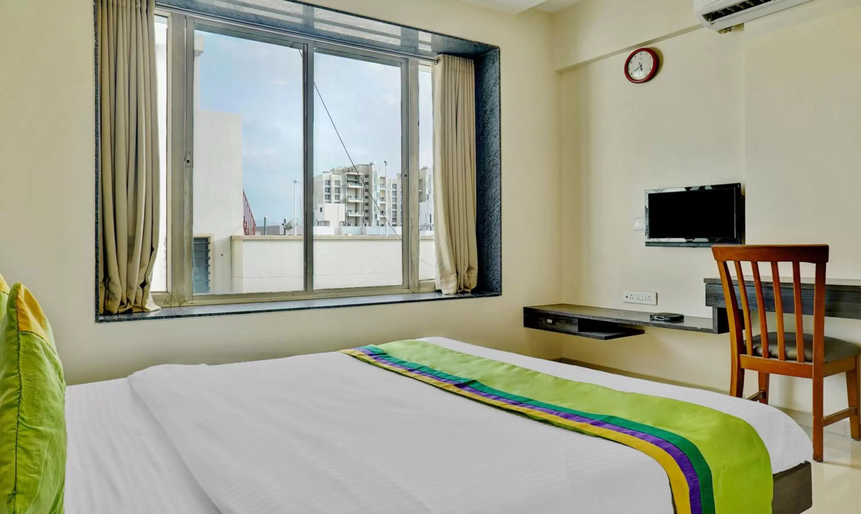 Bedroom, Bed in Treebo Bhagyashree Executive Bedroom, Bed in Treebo Bhagyashree Executive