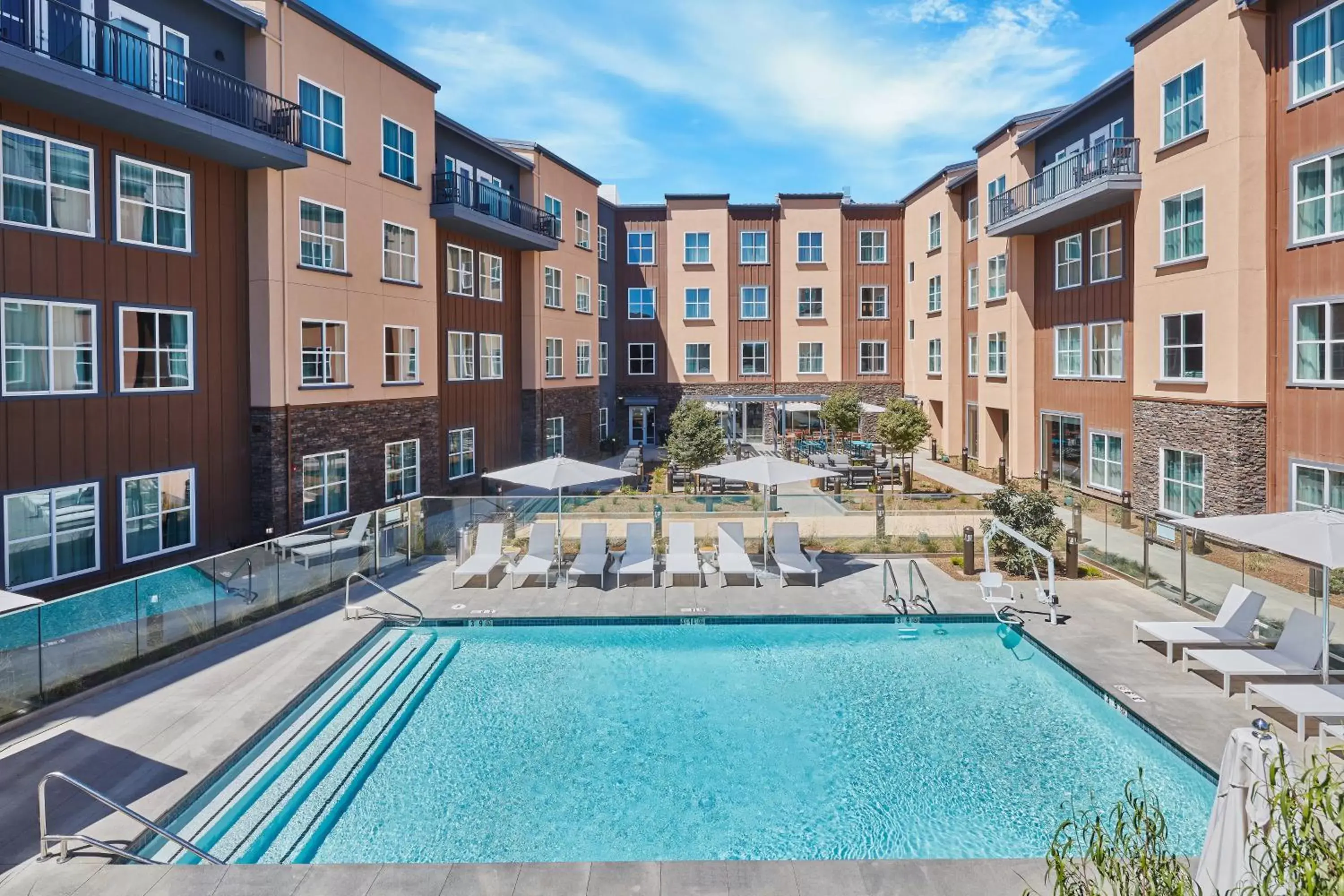 Swimming Pool in Hotel Trio Healdsburg