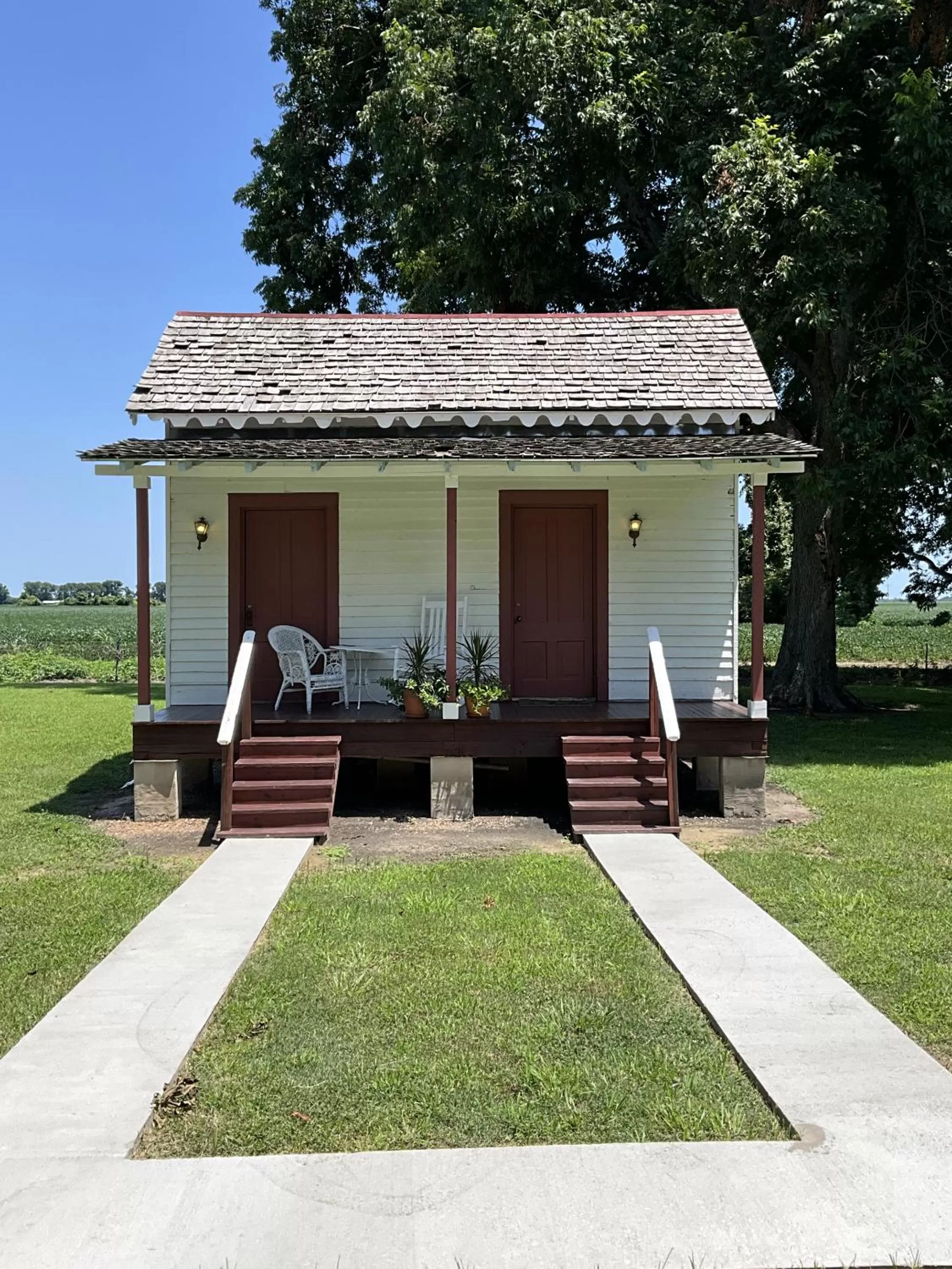 Cottage with Garden View in The Belmont 1857
