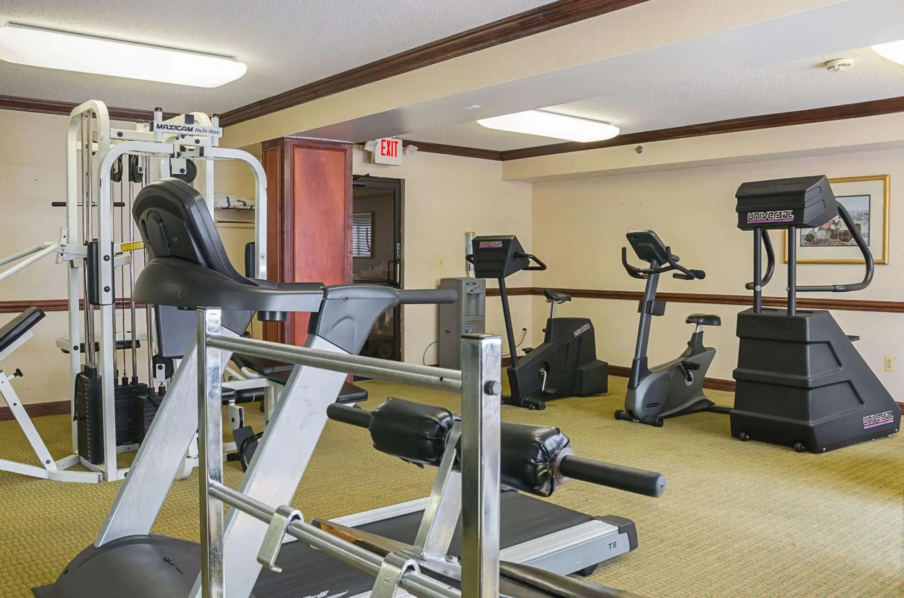 Fitness centre/facilities in Quality Inn & Suites Detroit Metro Airport Fitness centre/facilities in Quality Inn & Suites Detroit Metro Airport