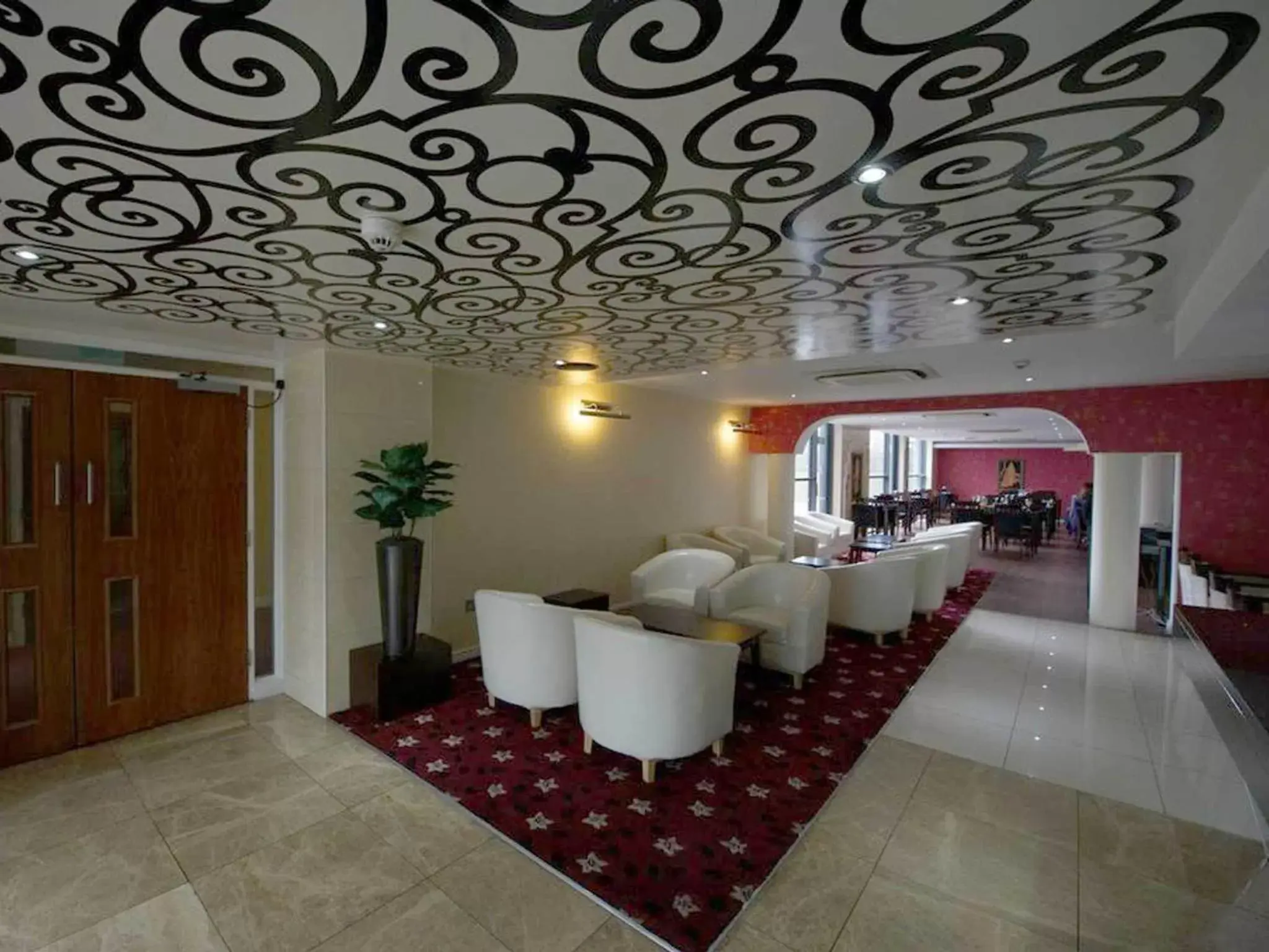 Lounge or bar, Lobby/Reception in Ramada Birmingham Oldbury M5 J2