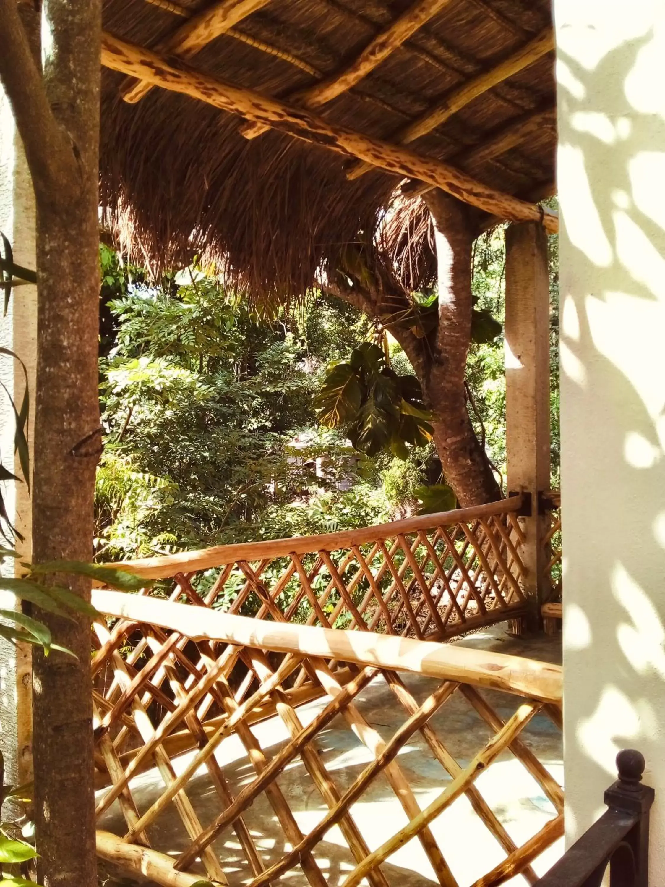 Garden view, Balcony/Terrace in Hotel Refugio41