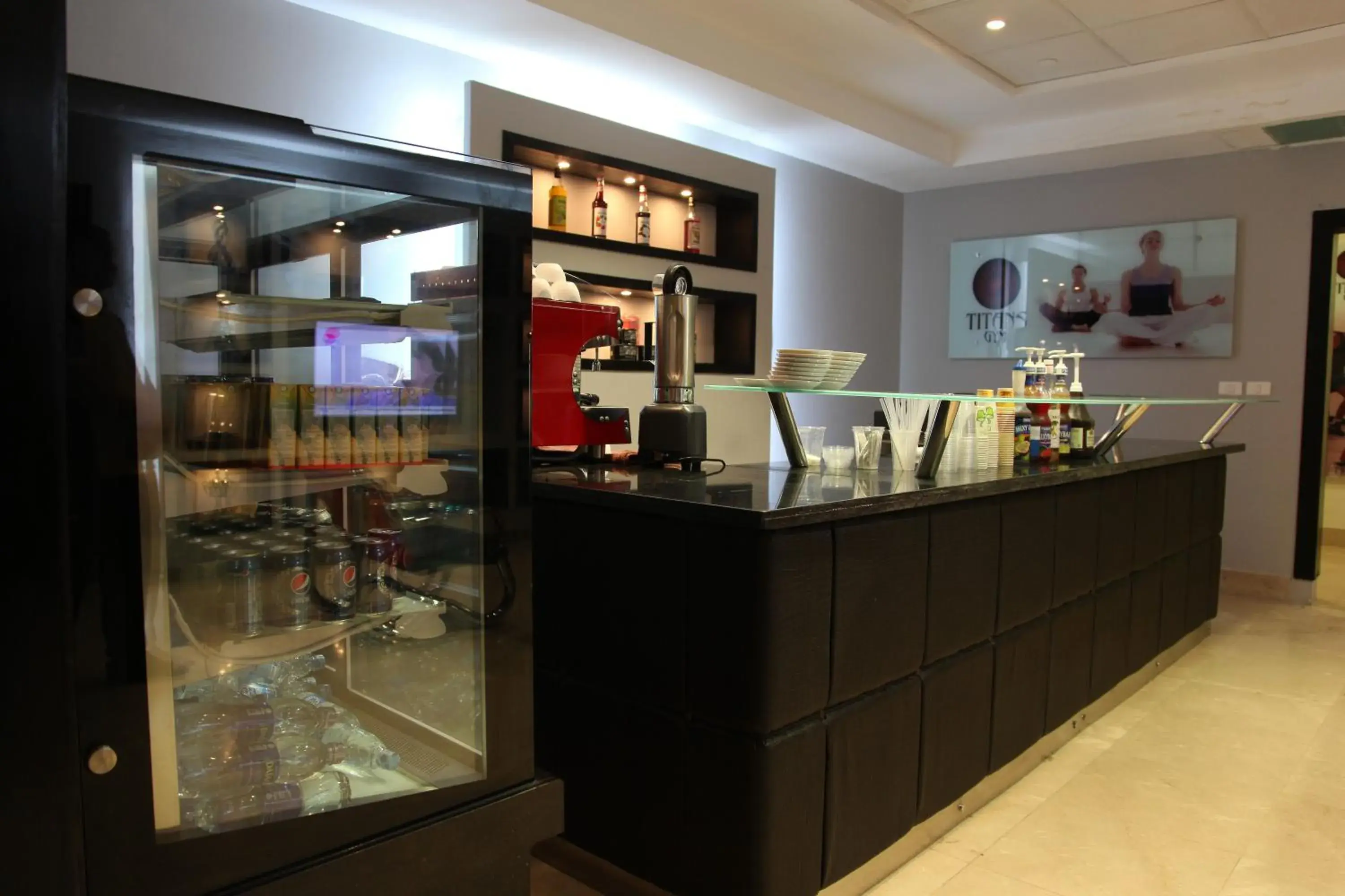 Lounge or bar in Helnan Landmark Hotel Lounge or bar in Helnan Landmark Hotel