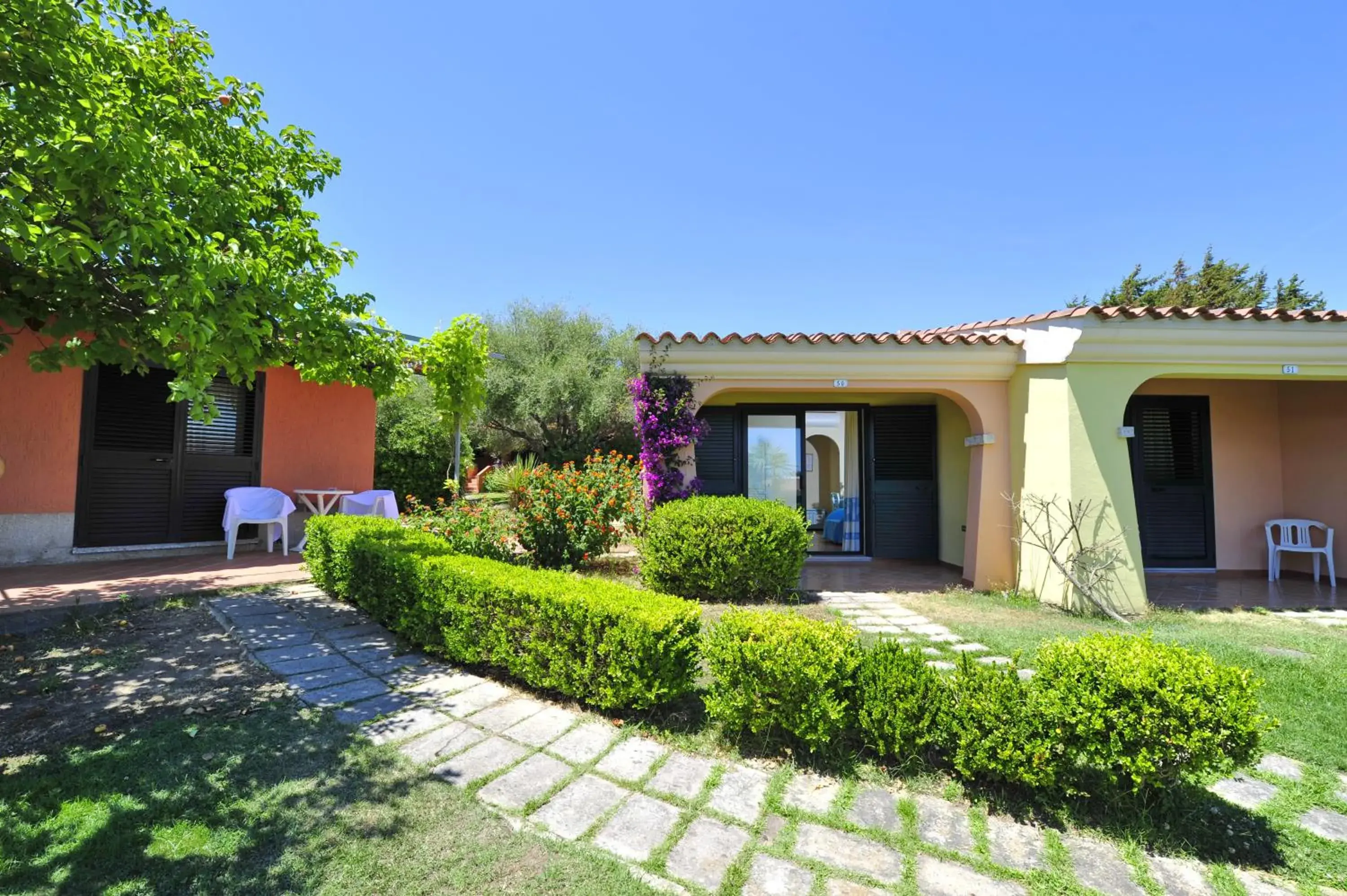 Patio, Property Building in Hotel L'Esagono