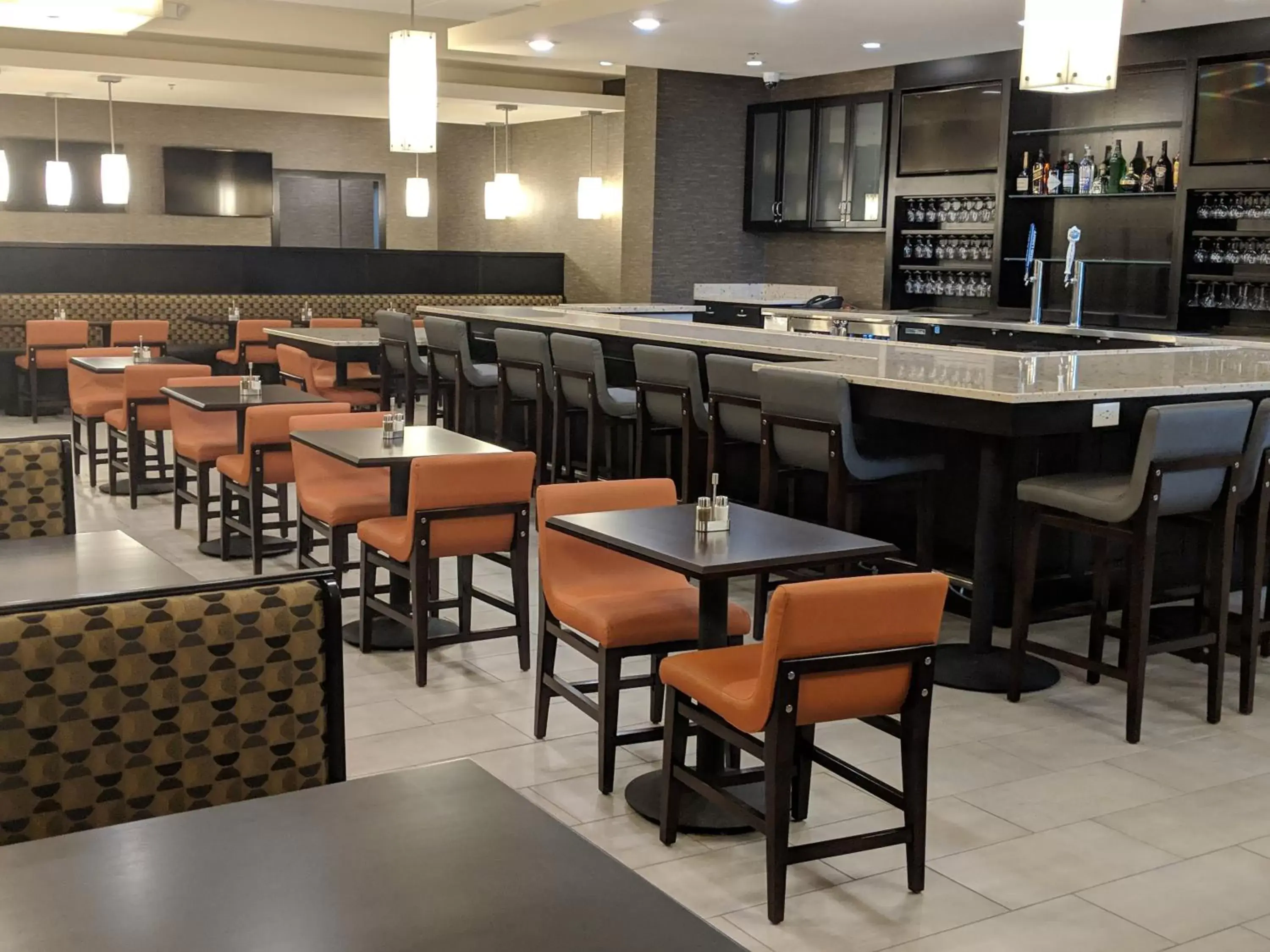 Restaurant/Places to Eat in Holiday Inn Champaign, an IHG Hotel