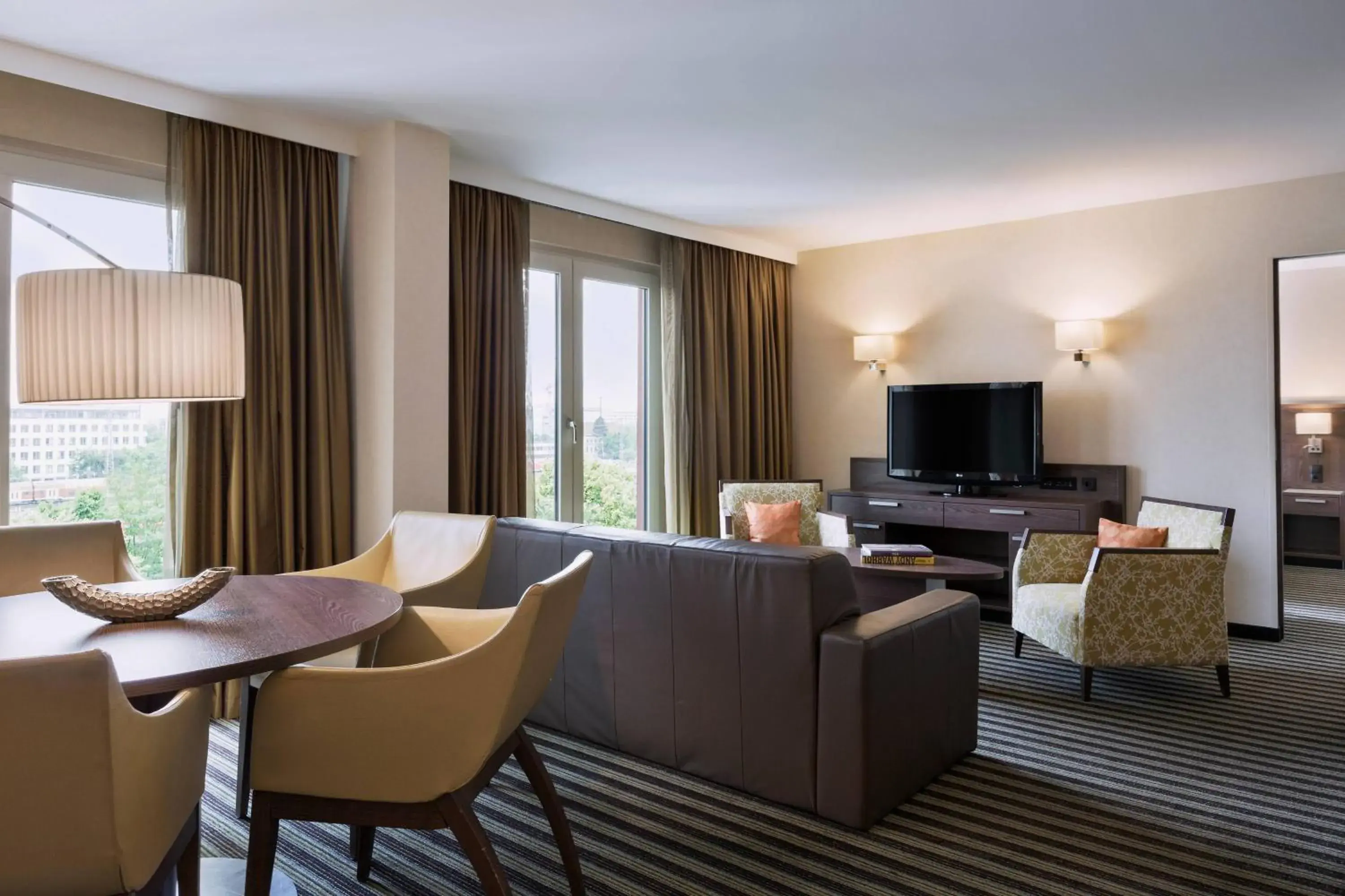 Living room, Seating Area in Courtyard by Marriott Munich City East