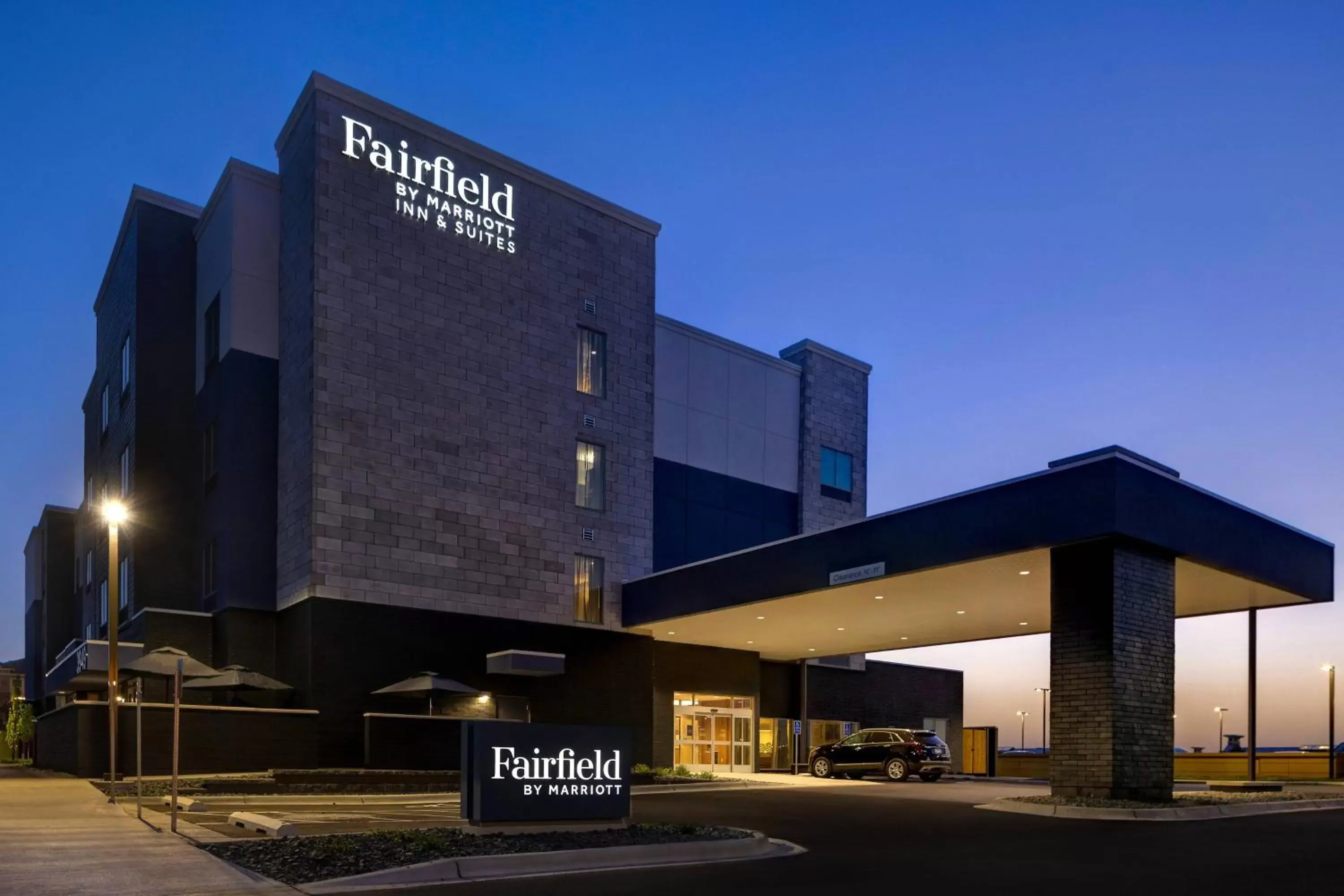 Other, Property Building in Fairfield by Marriott Inn & Suites St. Paul Eagan
