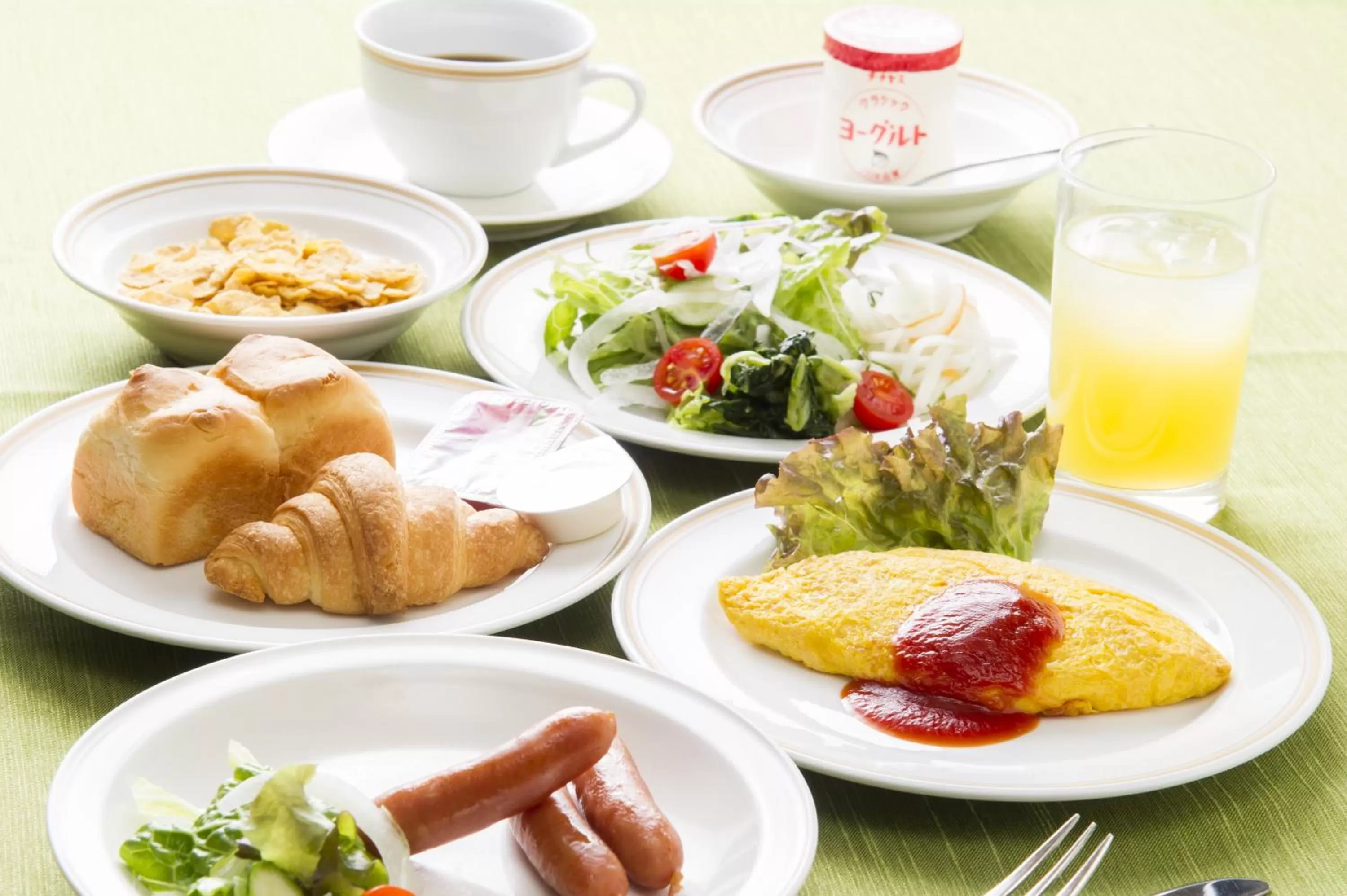 Buffet breakfast in Hotel Hiroshima Sunplaza