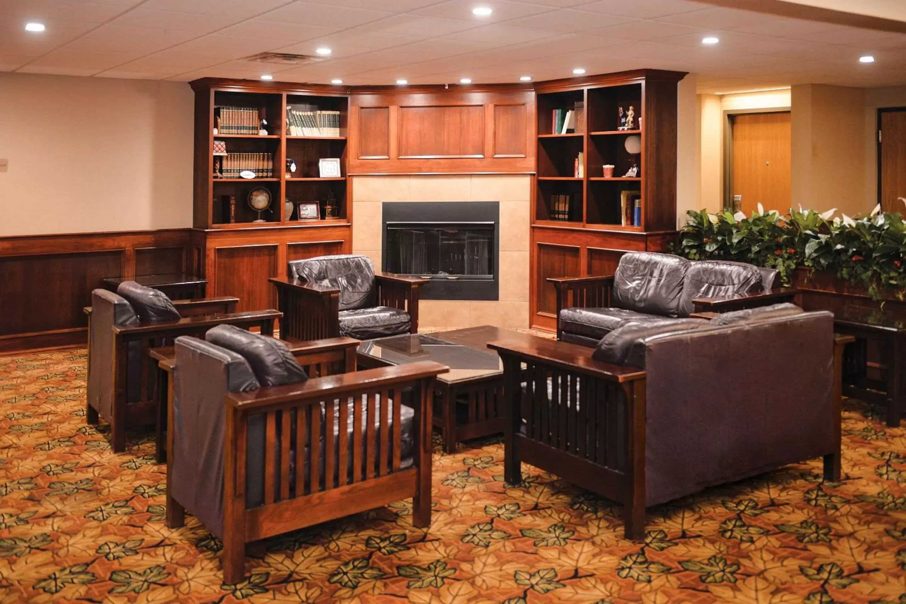 Lobby or reception, Seating Area in Quality Inn & Suites Ames Conference Center Near ISU Campus