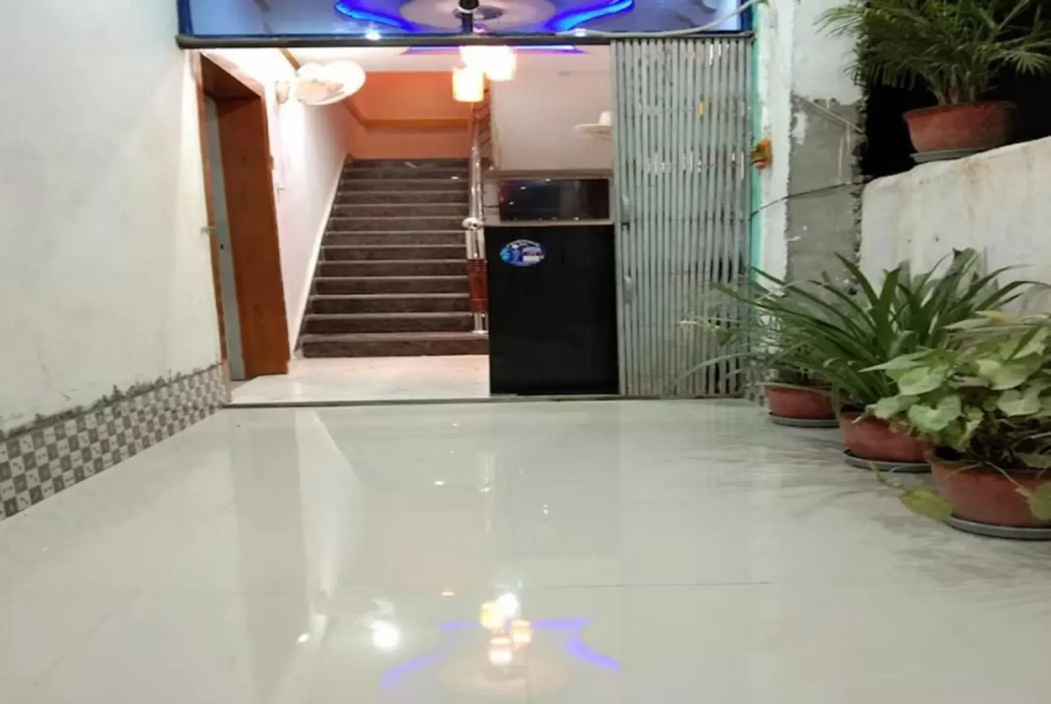 Lobby or reception, Lobby/Reception in Goroomgo New Ashiyana Palace Varanasi Lobby or reception, Lobby/Reception in Goroomgo New Ashiyana Palace Varanasi