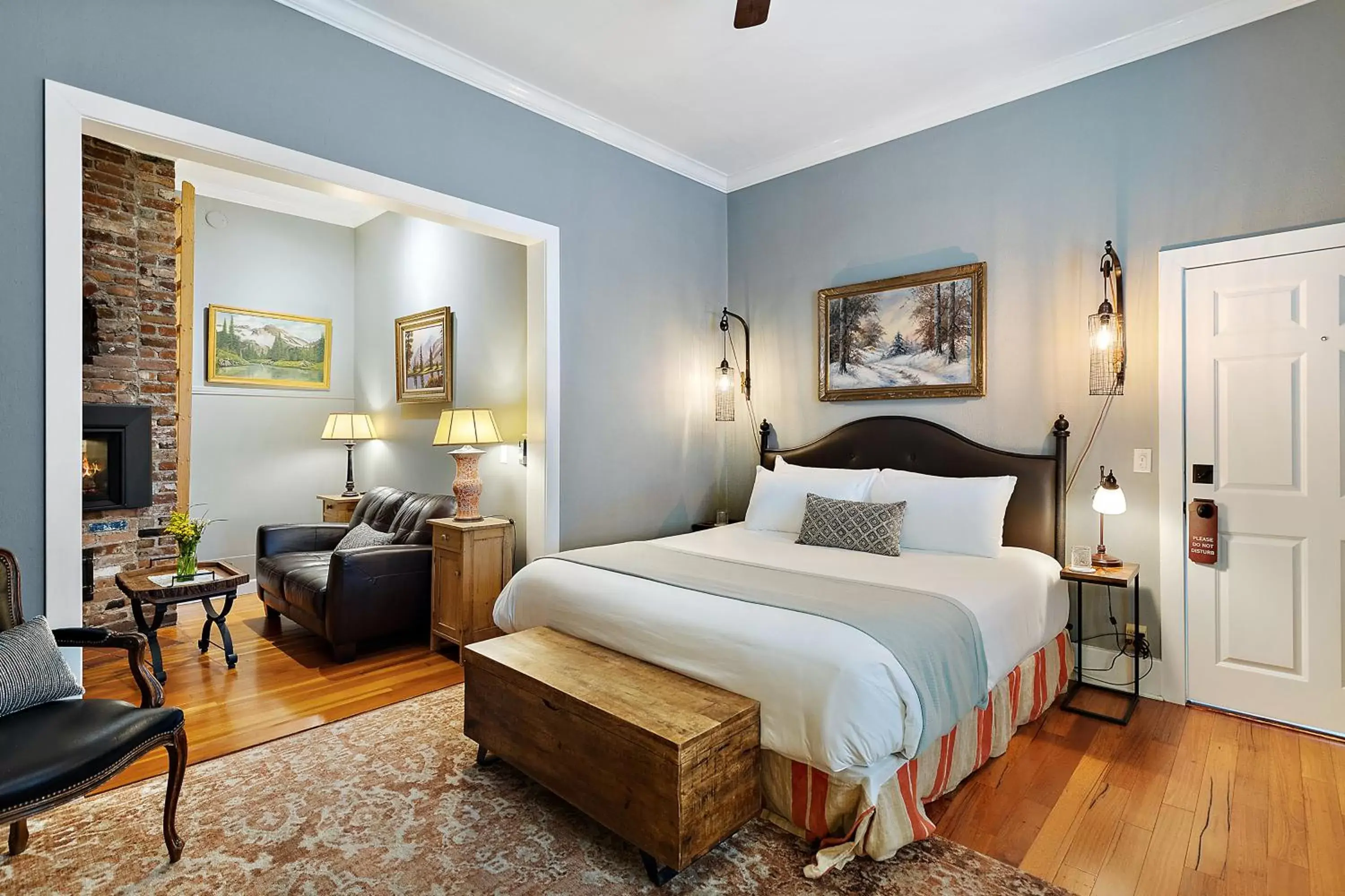 King Suite in McCully House Inn King Suite in McCully House Inn