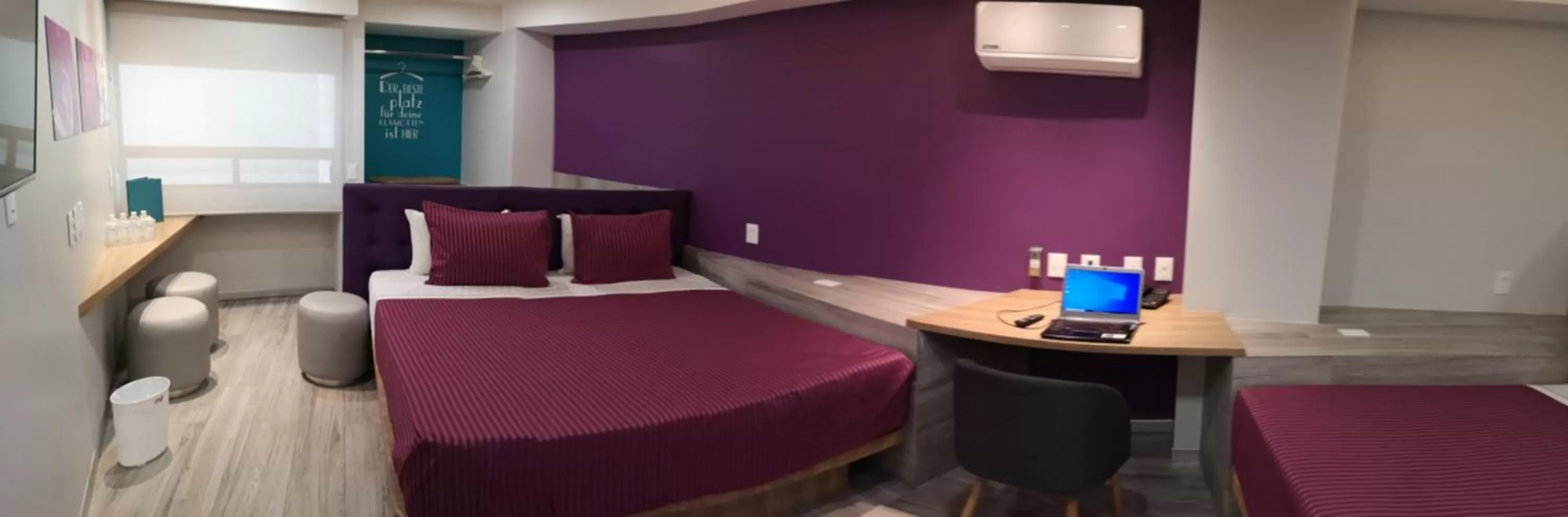 Photo of the whole room, Bed in Hotel Bonn