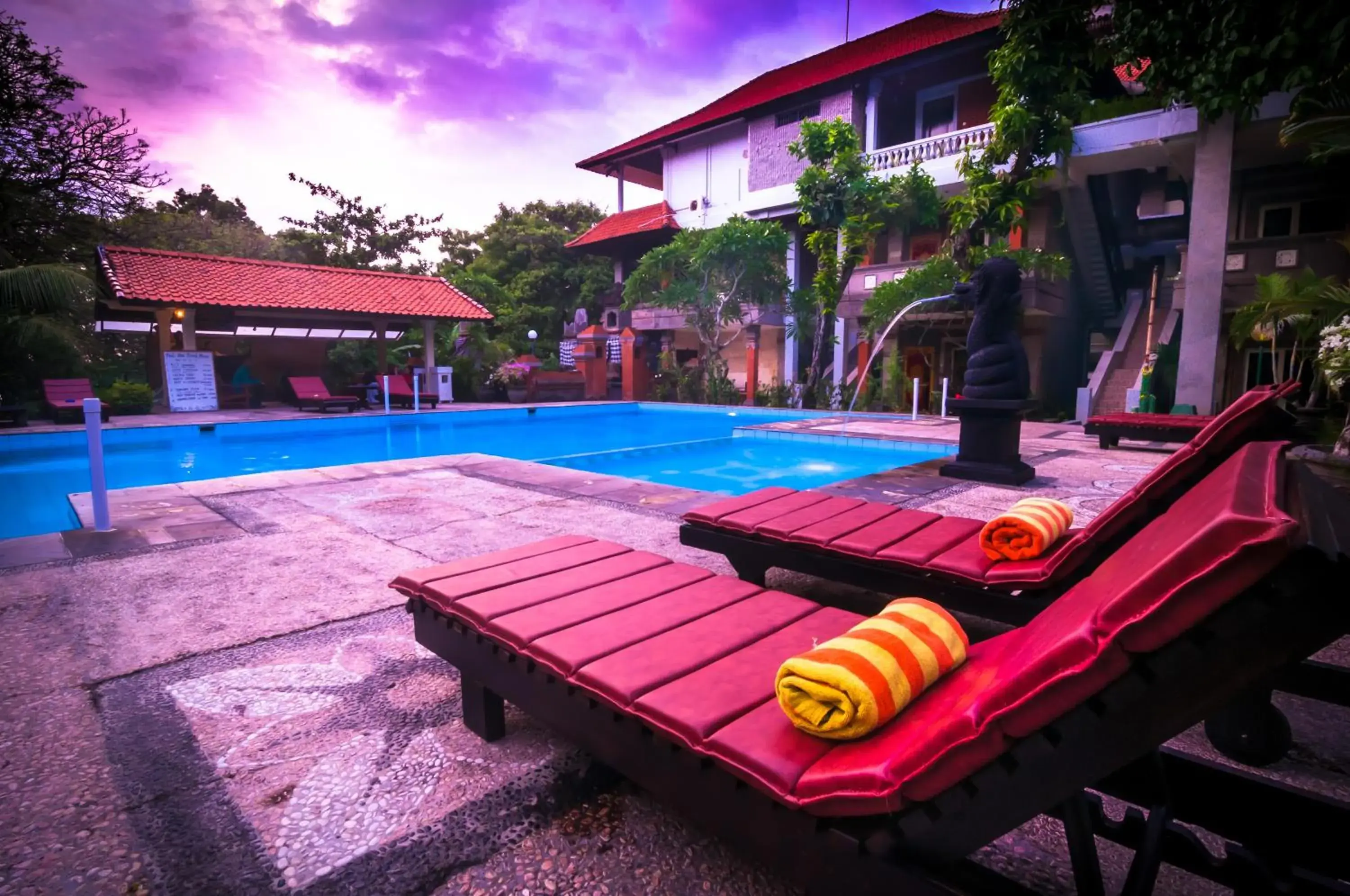 Swimming Pool in Melasti Kuta Bungalows & Spa