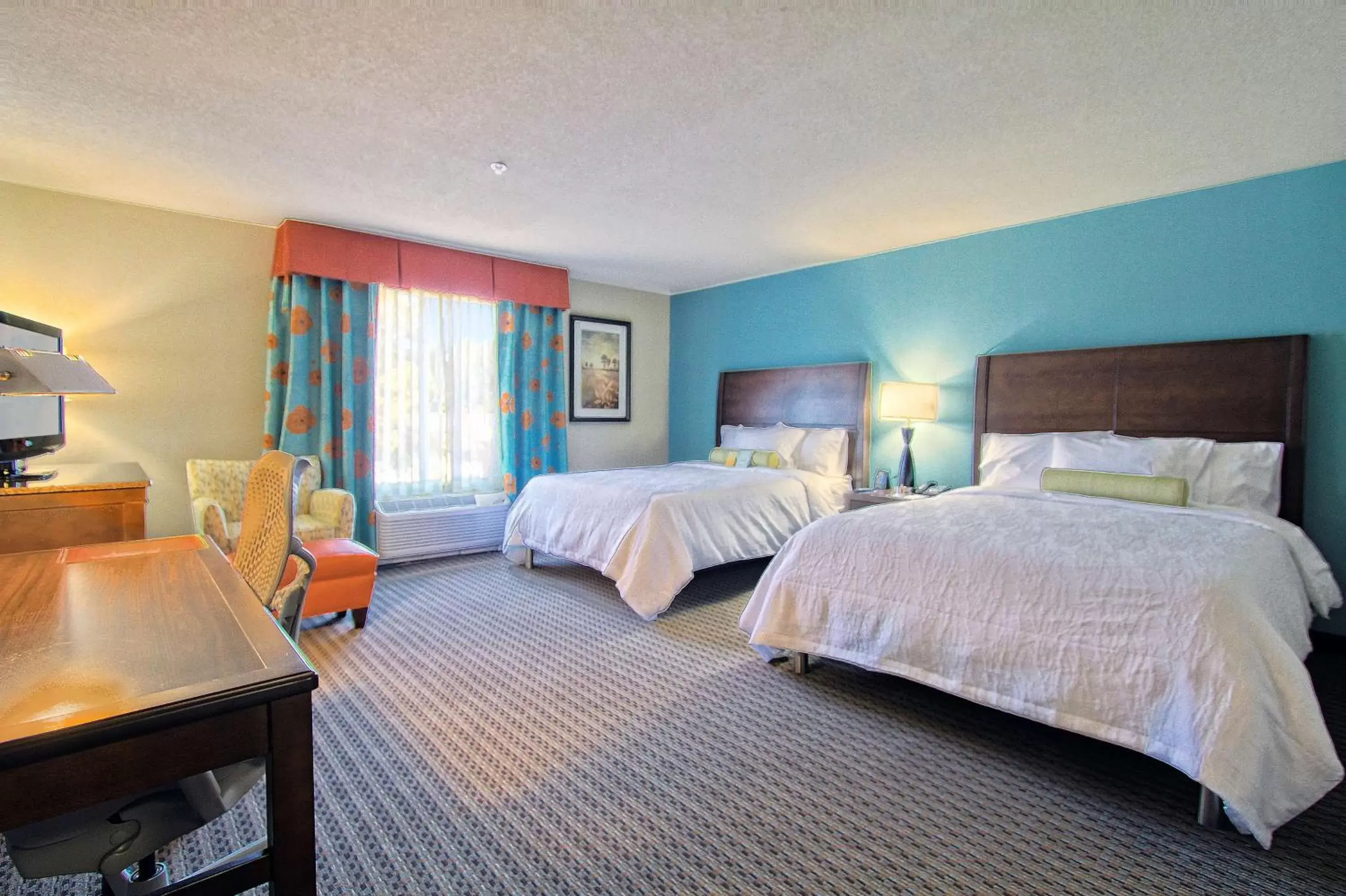 Bedroom in Hilton Garden Inn Midtown Tulsa