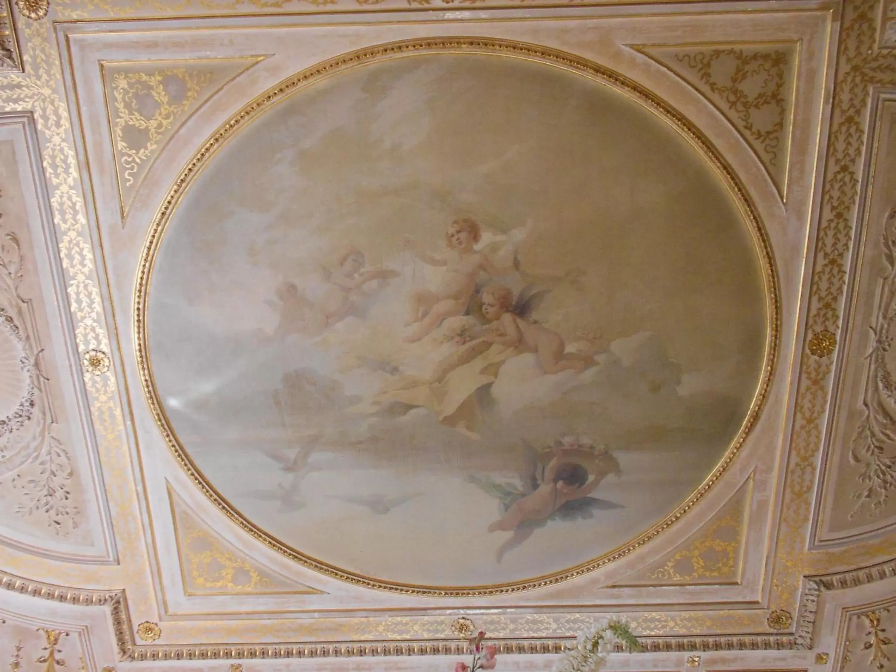 Decorative detail in Hotel Bristol Palace