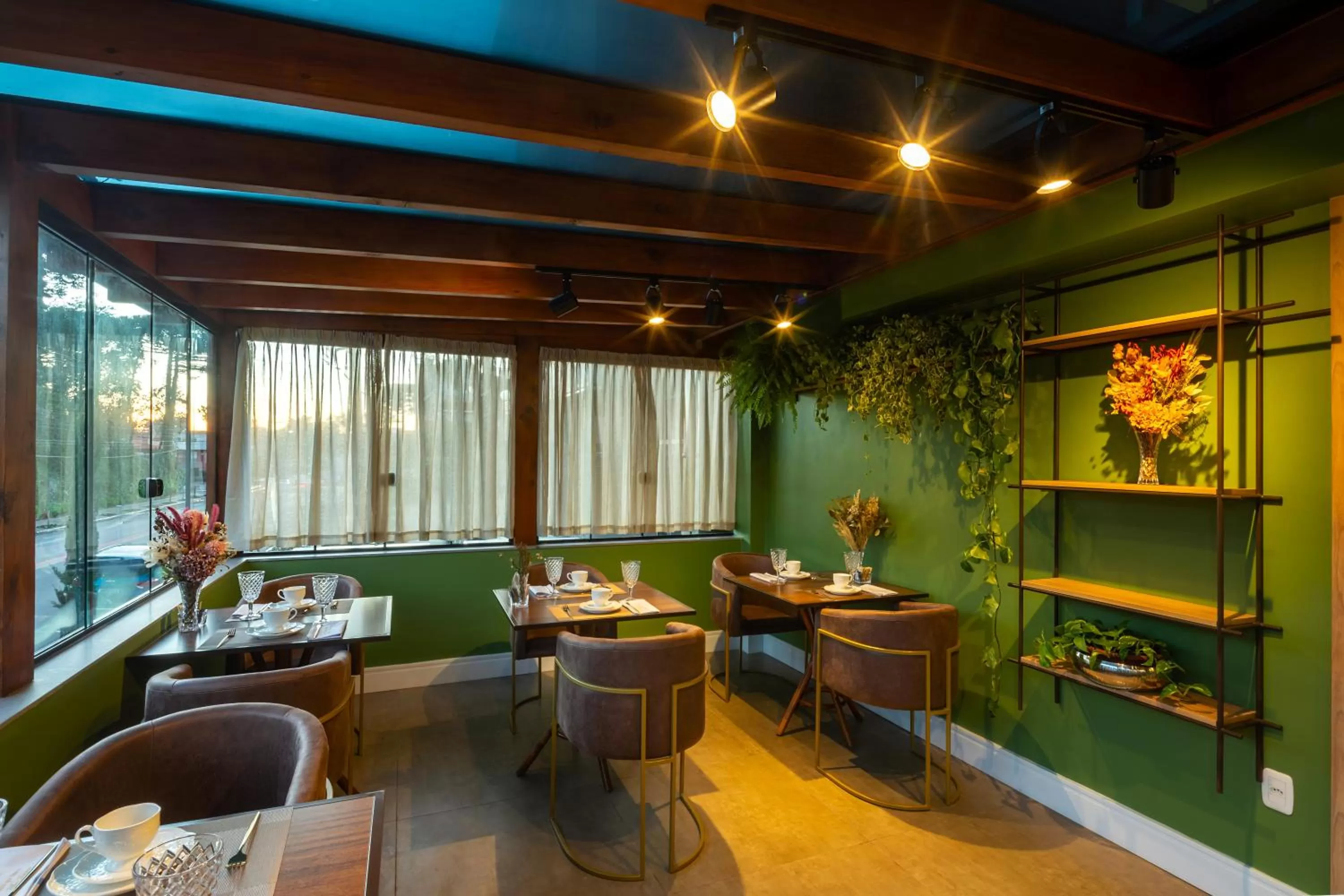 Restaurant/places to eat in Blumen Hotel Boutique