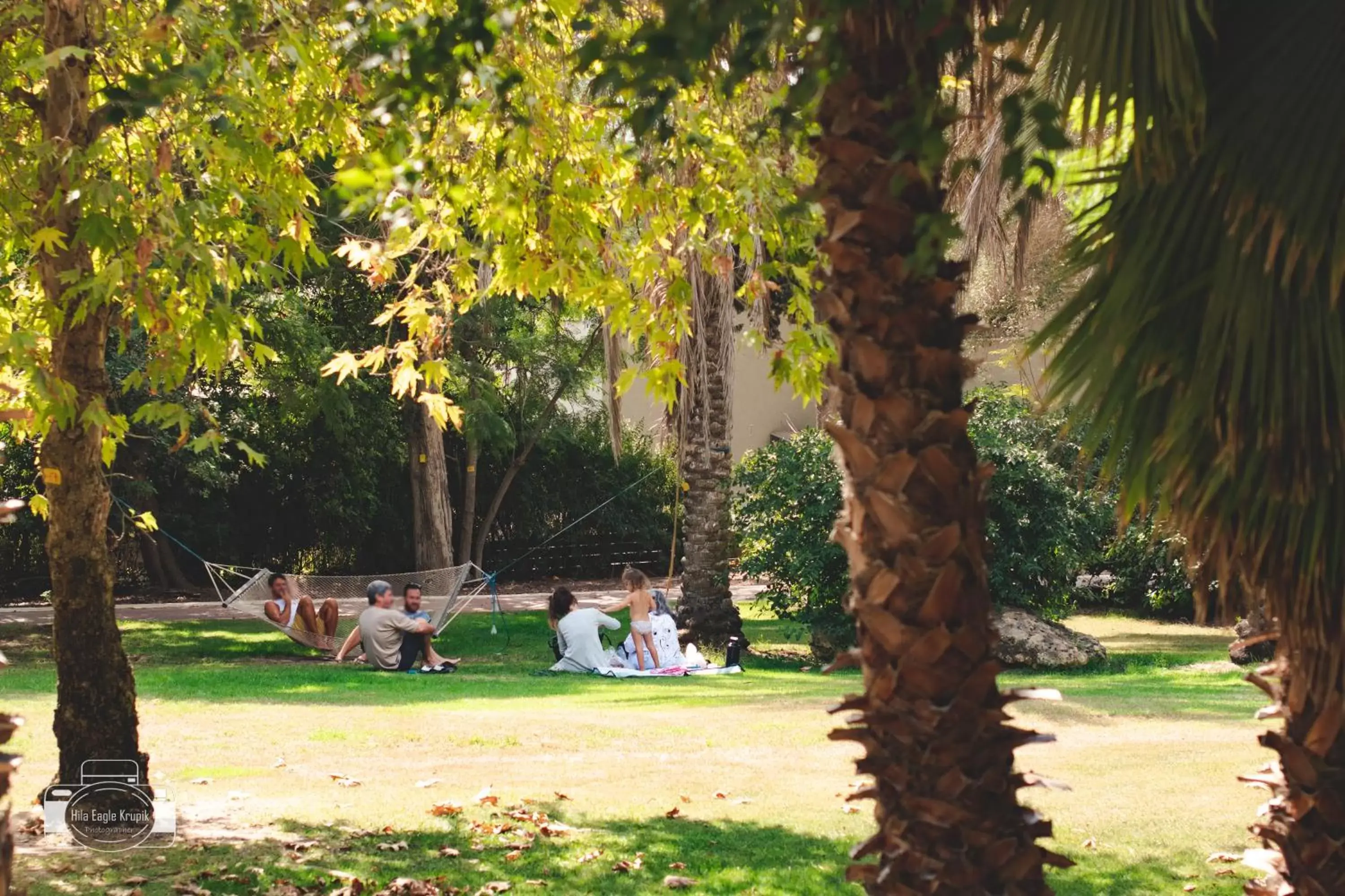 Family, Garden in Eden Inn