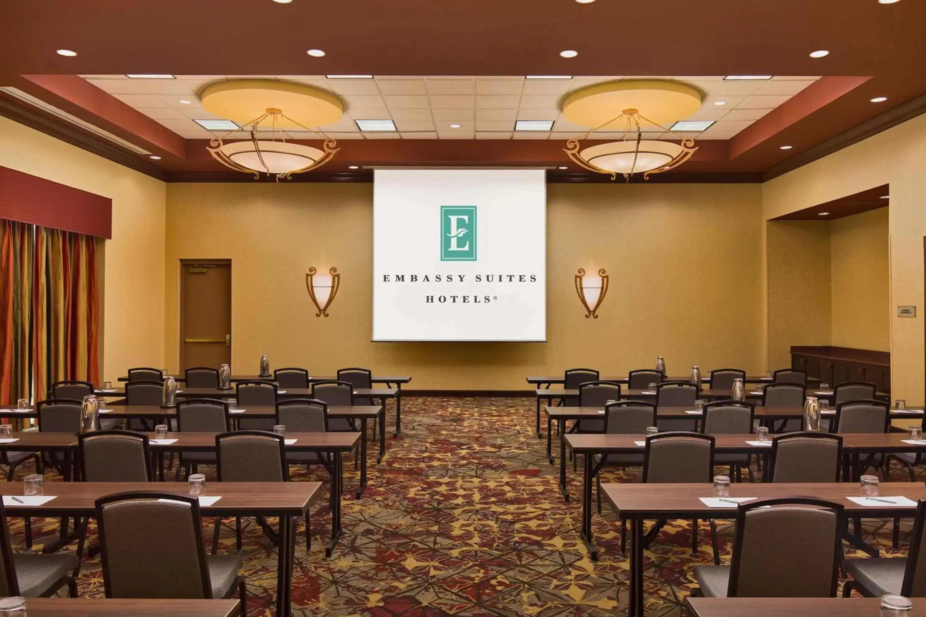 Meeting/conference room in Embassy Suites by Hilton Charlotte Concord Golf Resort & Spa