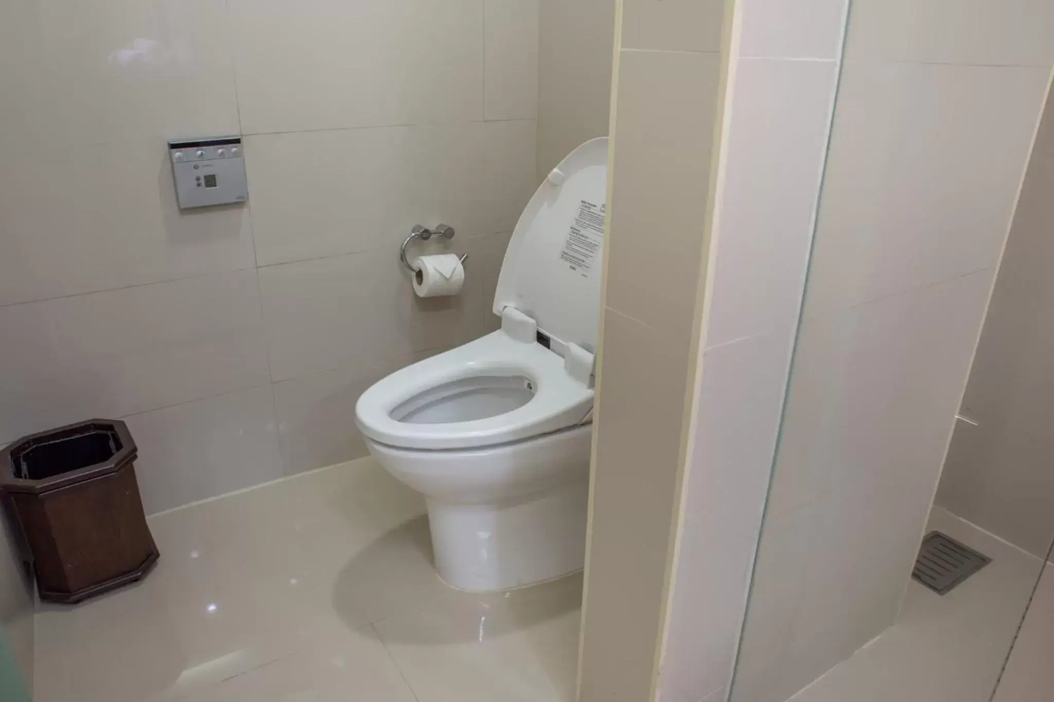 Toilet, Bathroom in Chiangmai Grandview Hotel & Convention Center - SHA Extra Plus