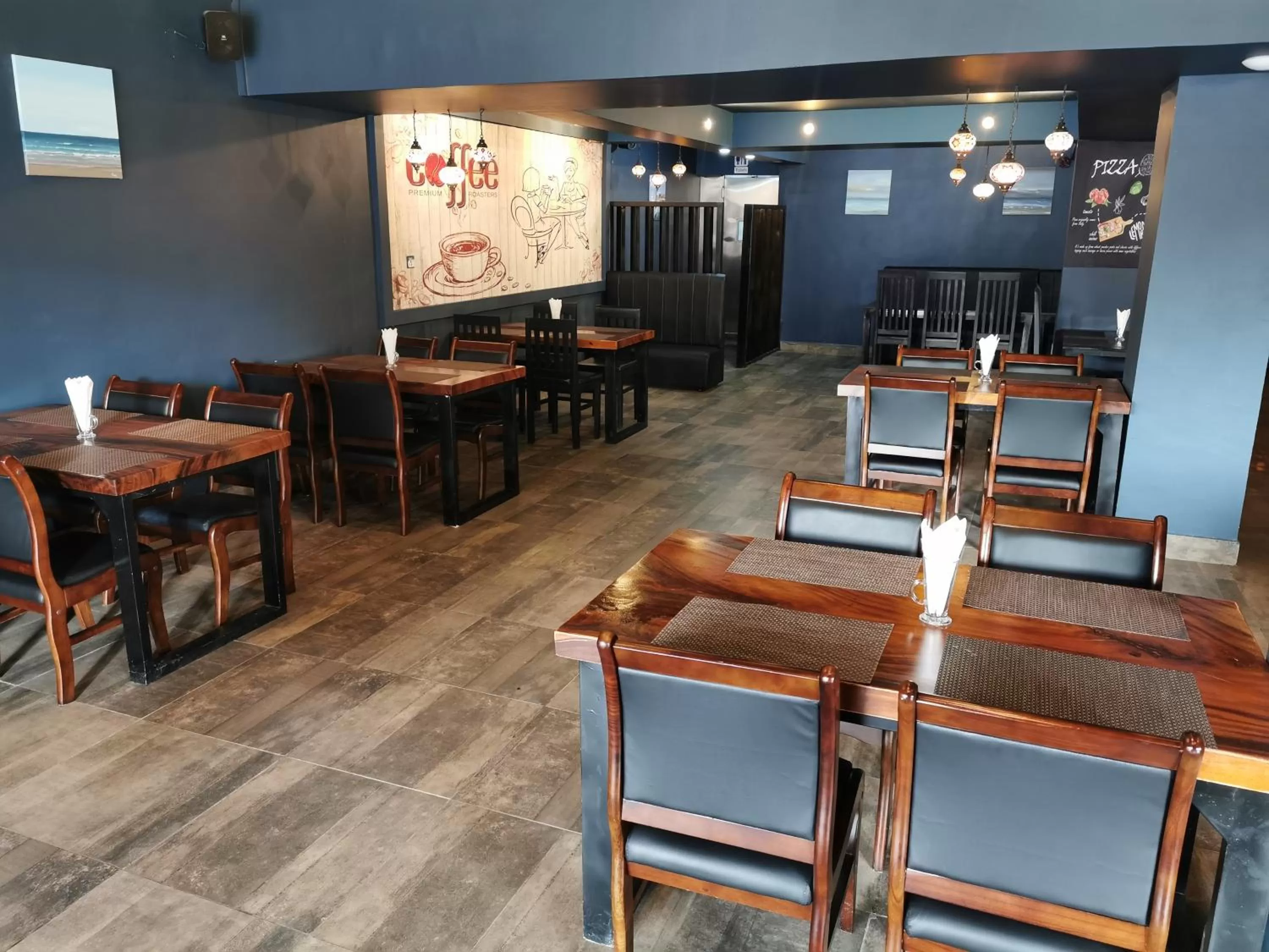 Restaurant/places to eat in Invito Guesthouse