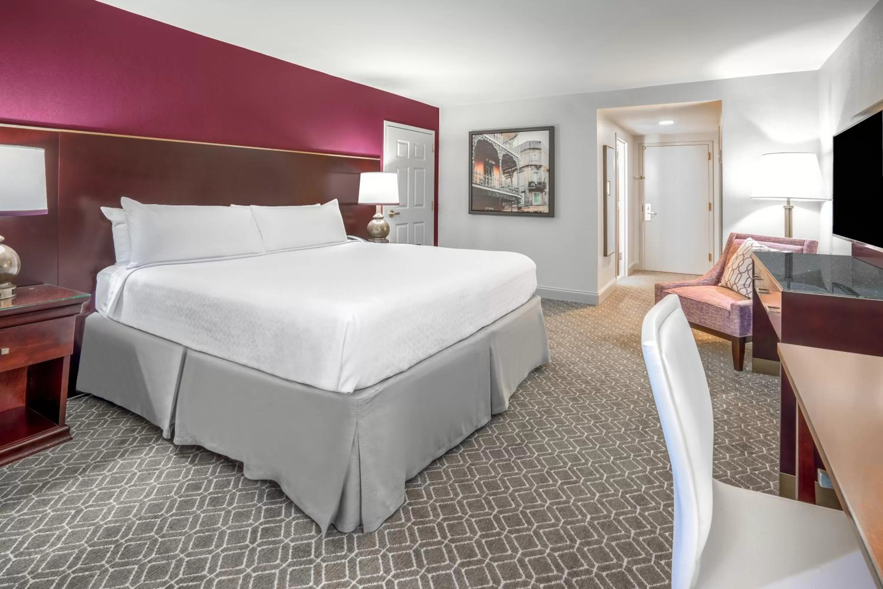 Photo of the whole room, Bed in Crowne Plaza New Orleans French Qtr - Astor by IHG
