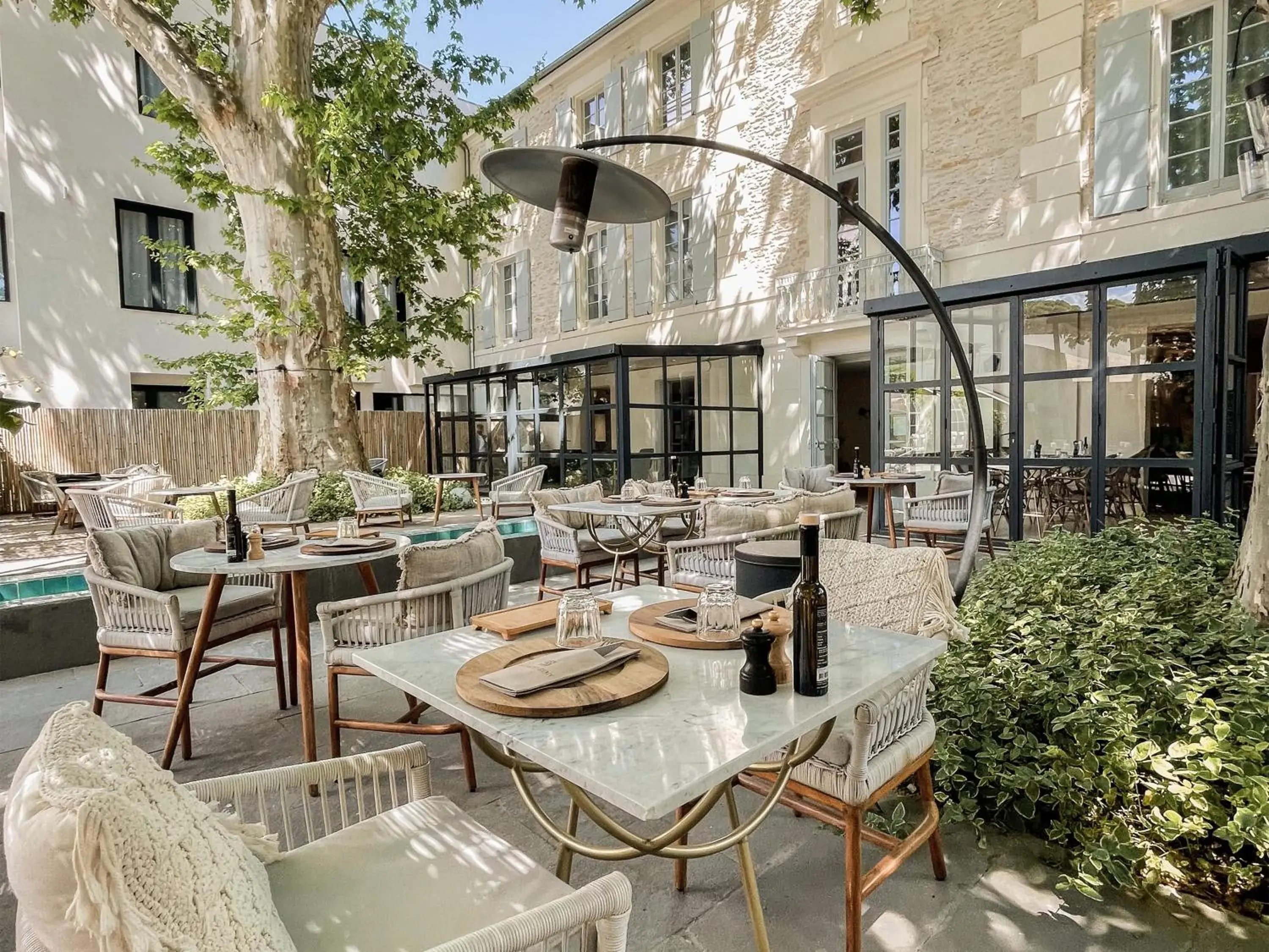 Patio, Restaurant/Places to Eat in Le Saint Remy