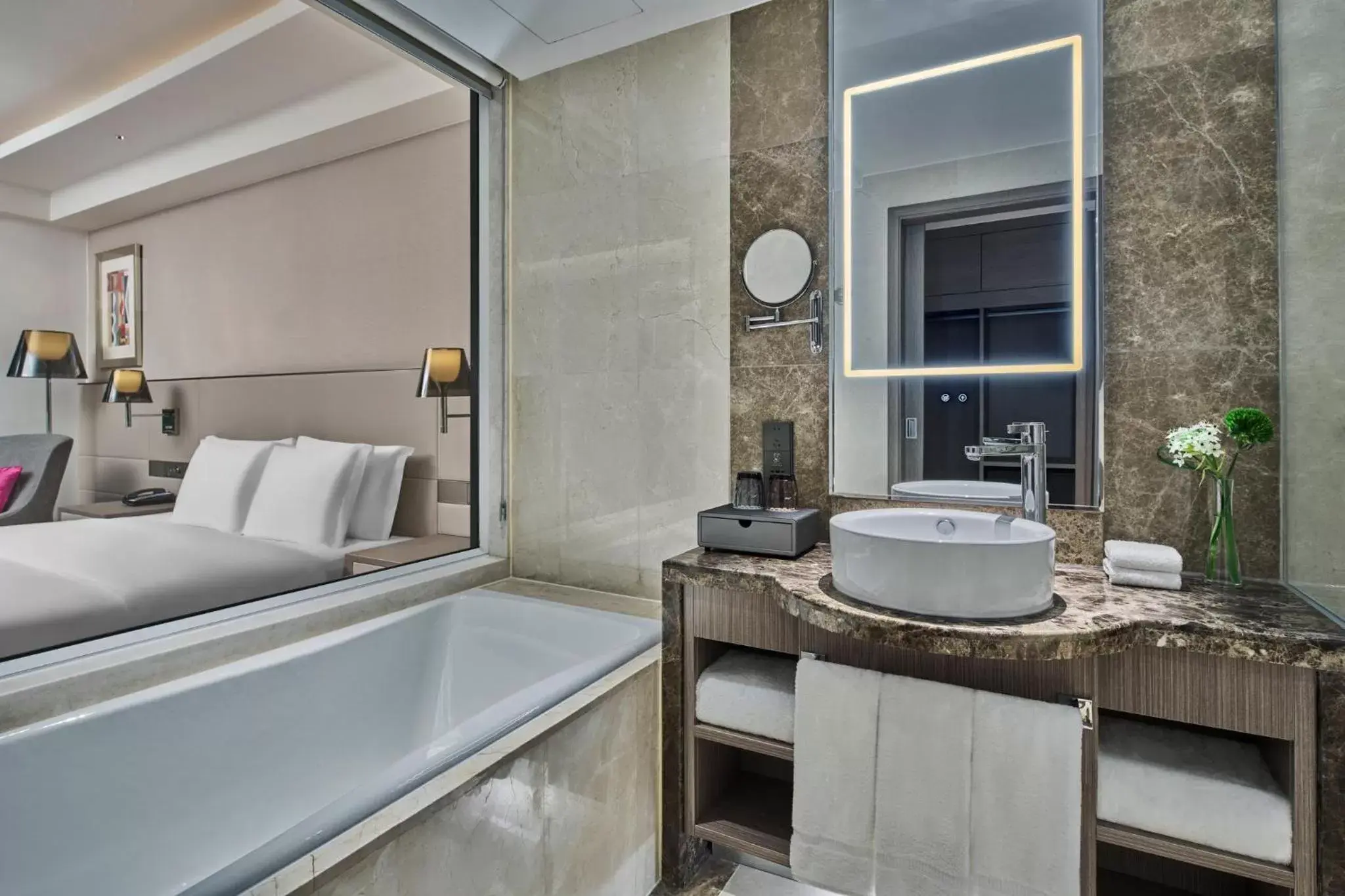 Photo of the whole room, Bathroom in Crowne Plaza Beijing International Airport, an IHG Hotel