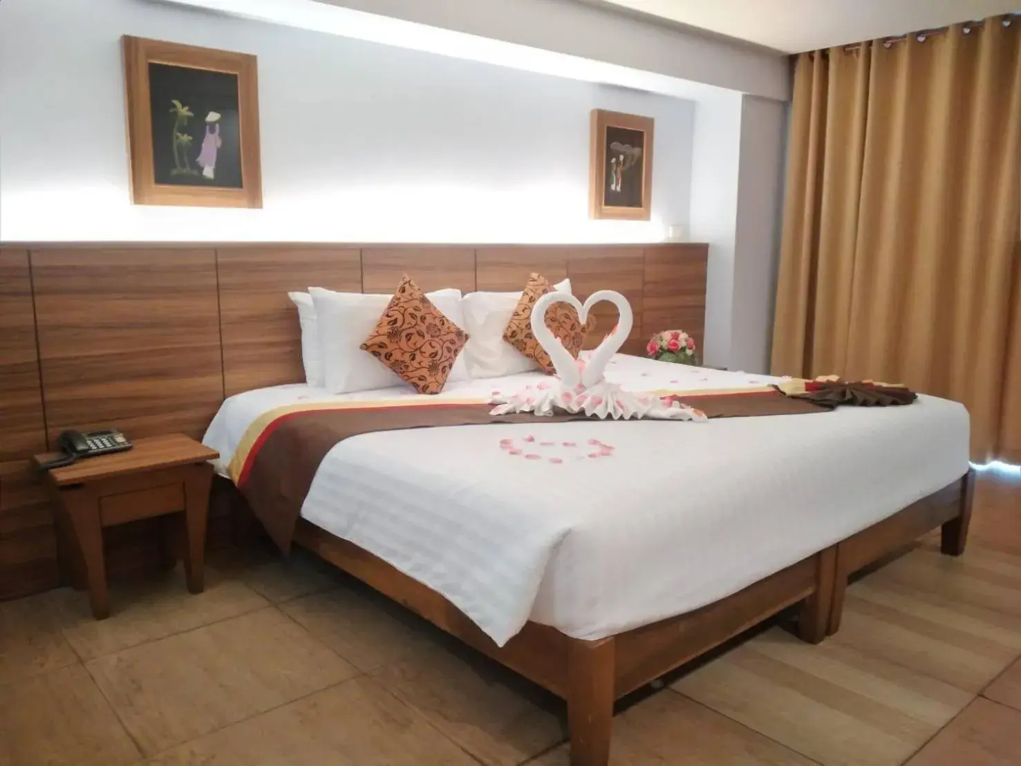 Bed in Saisawan Beach Resort