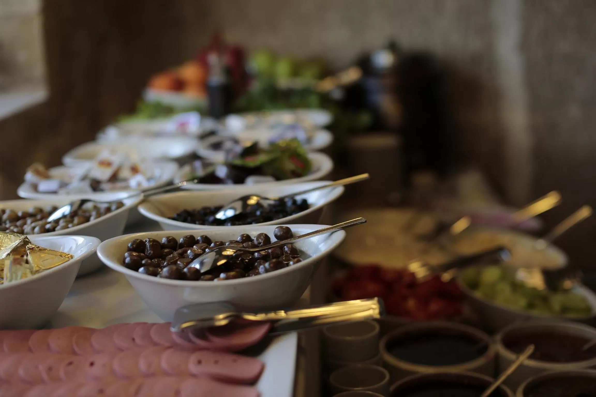 Restaurant/places to eat in Shoestring Cave House