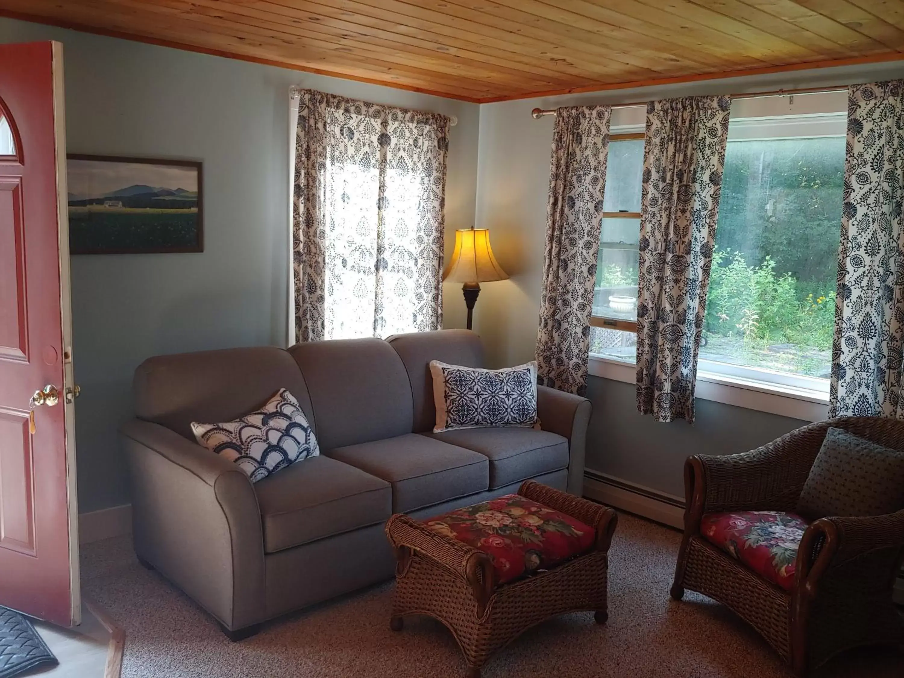 Seating Area in Keene Valley Lodge