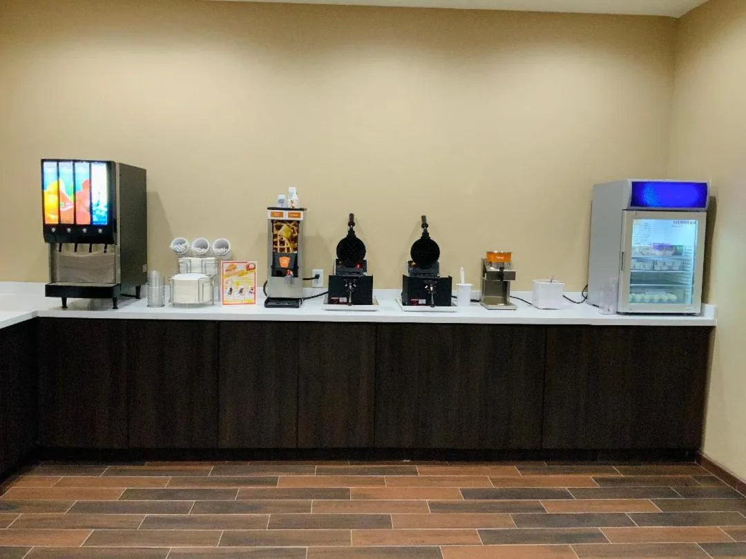 Breakfast in Comfort Suites Cedar Park - Austin Northwest