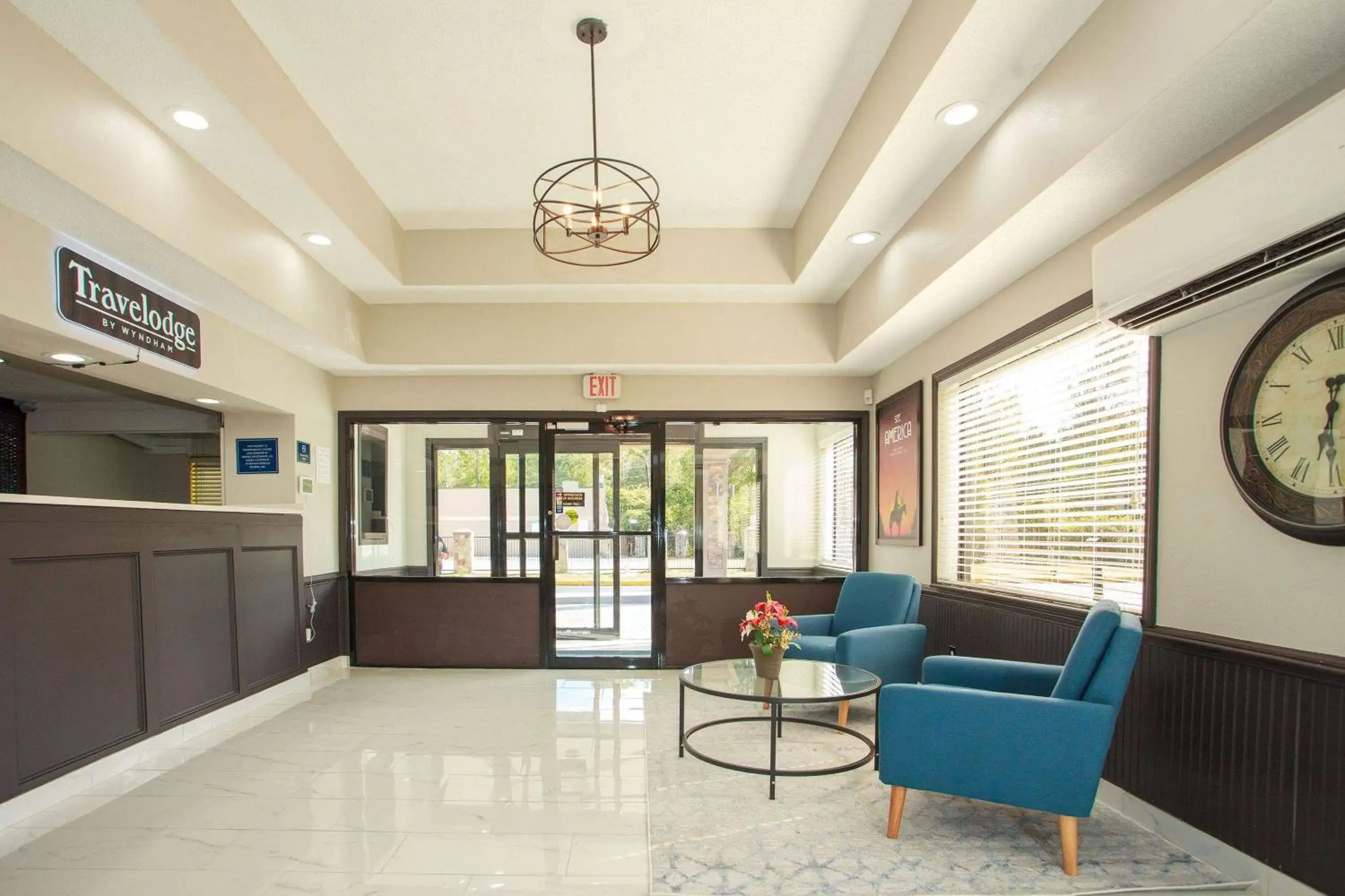 Lobby or reception, Lobby/Reception in Travelodge by Wyndham Macon West