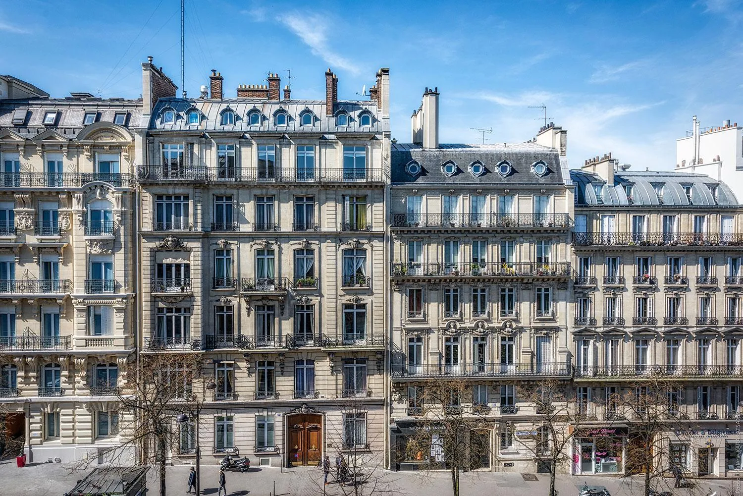 Street view in Etoile Park Hotel